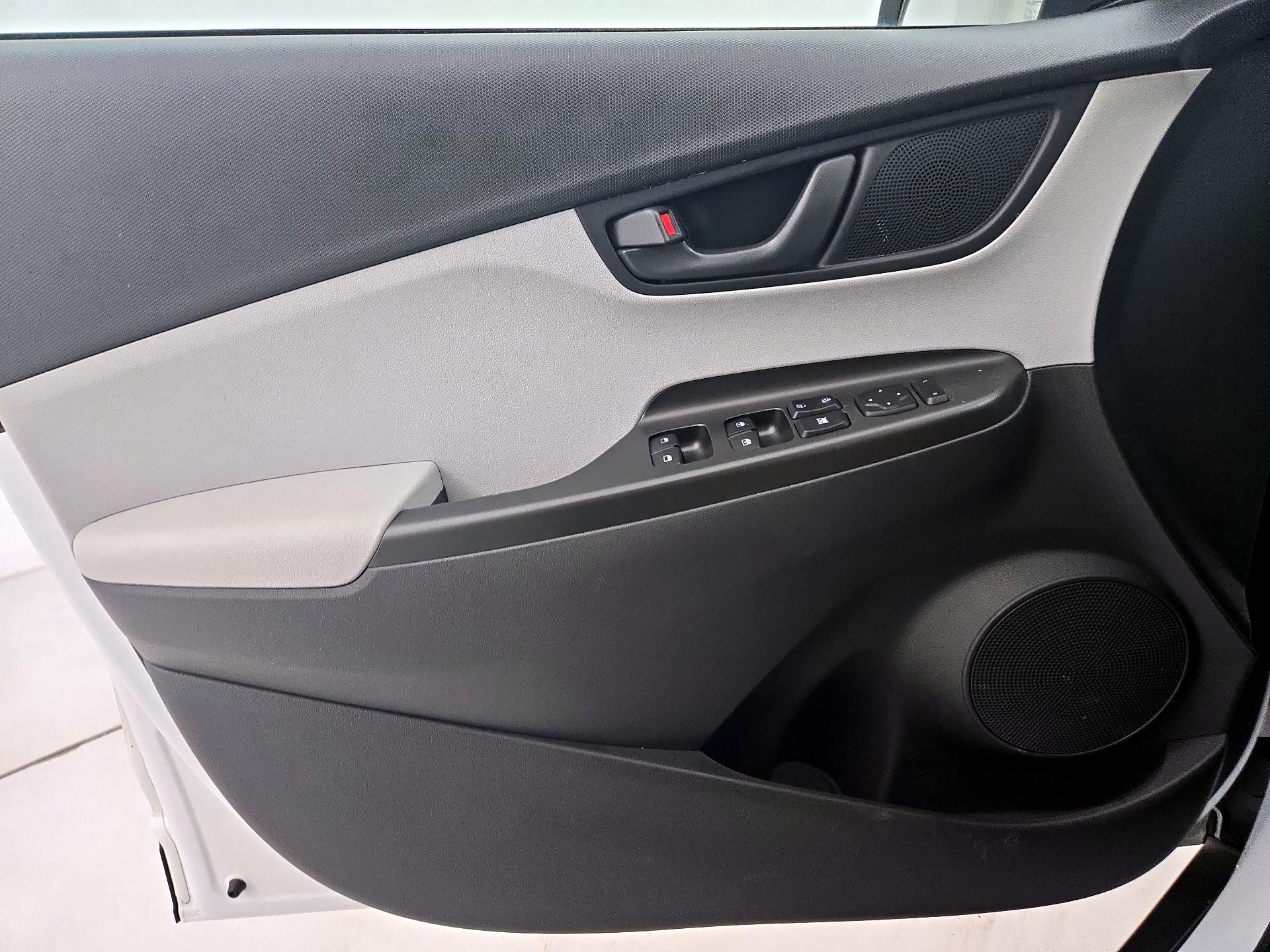 Thumbnail: 2023 Hyundai Kona - 12