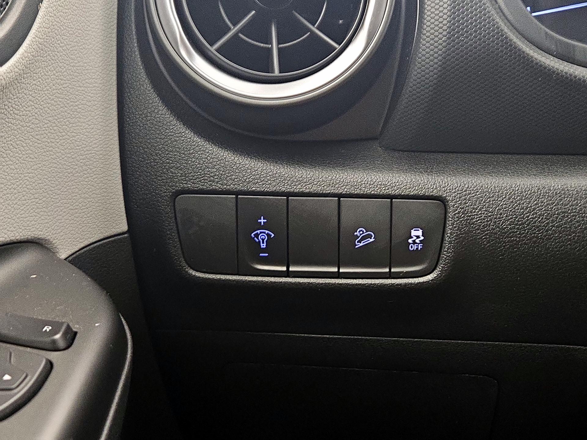 Thumbnail: 2023 Hyundai Kona - 13