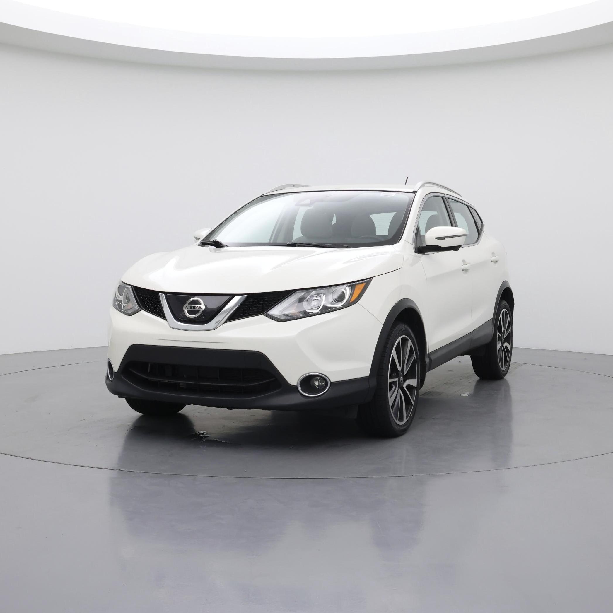 Thumbnail: 2019 Nissan Rogue Sport - 4