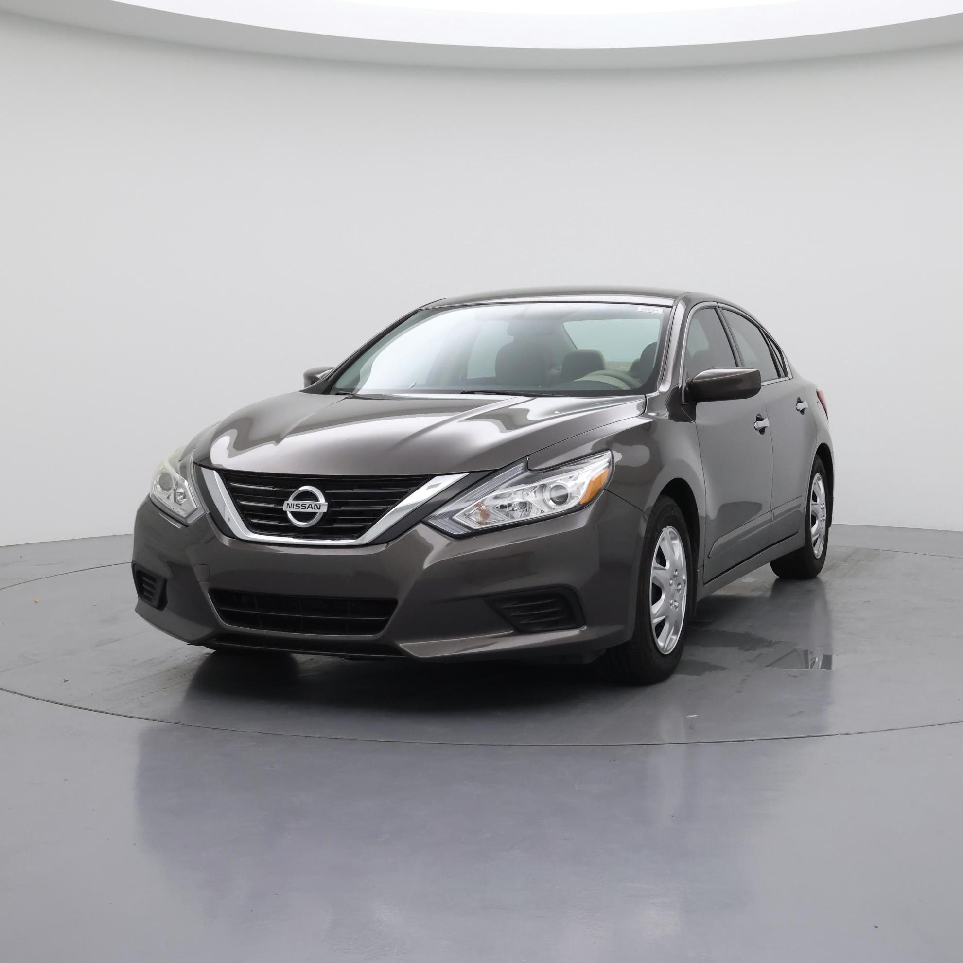 Thumbnail: 2016 Nissan Altima - 4