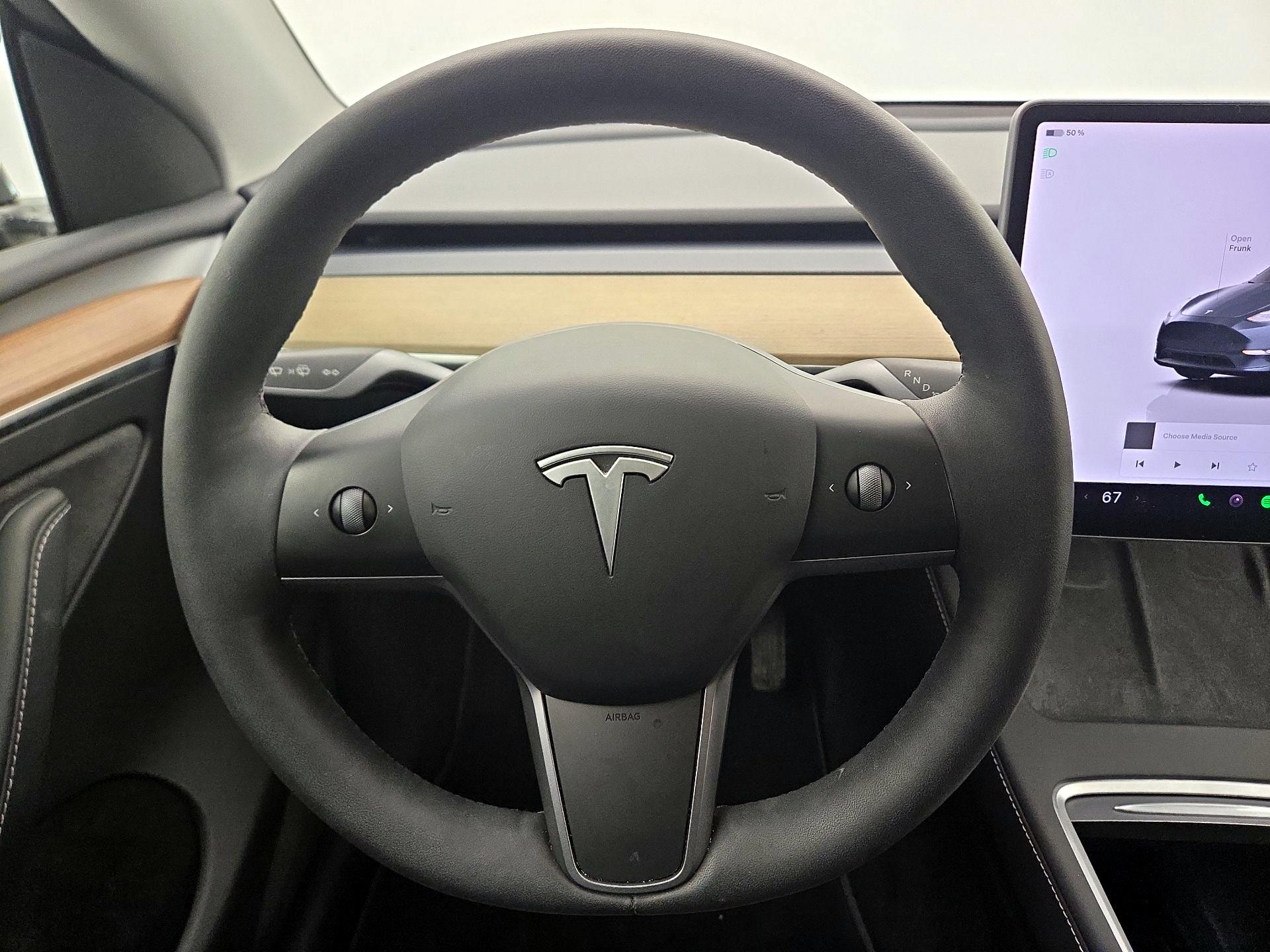 Thumbnail: 2023 Tesla Model Y - 10