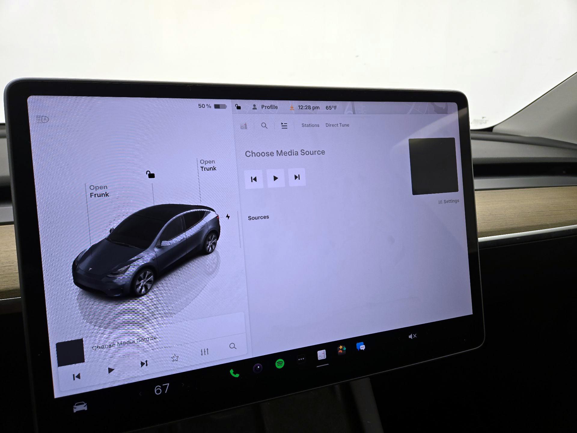 Thumbnail: 2023 Tesla Model Y - 15