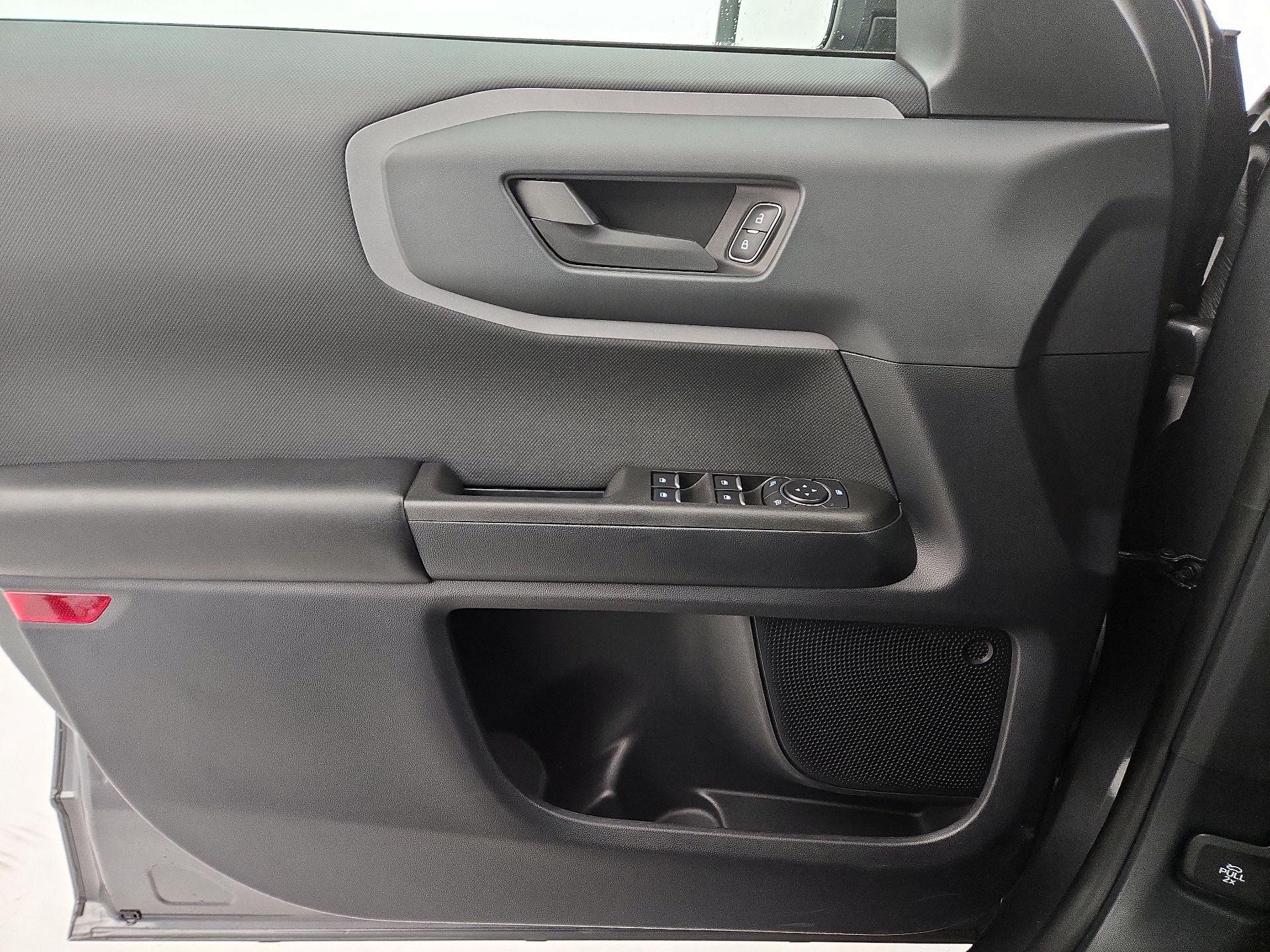 Thumbnail: 2021 Ford Bronco Sport - 12