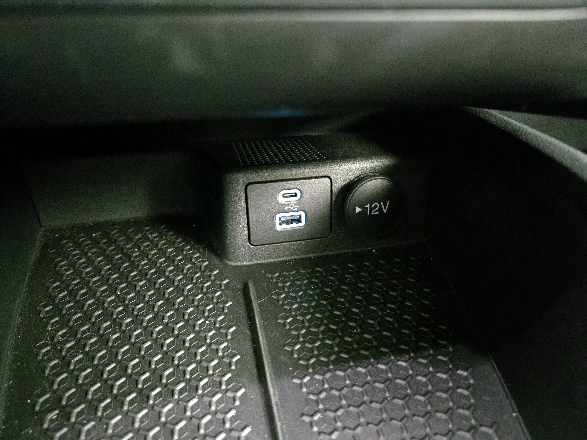 Thumbnail: 2021 Ford Bronco Sport - 18