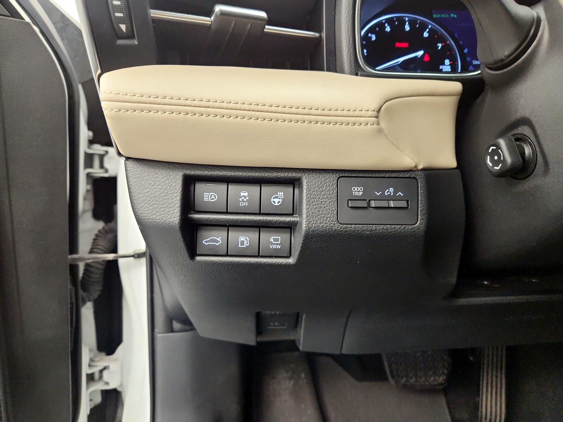 Thumbnail: 2019 Toyota Avalon - 13