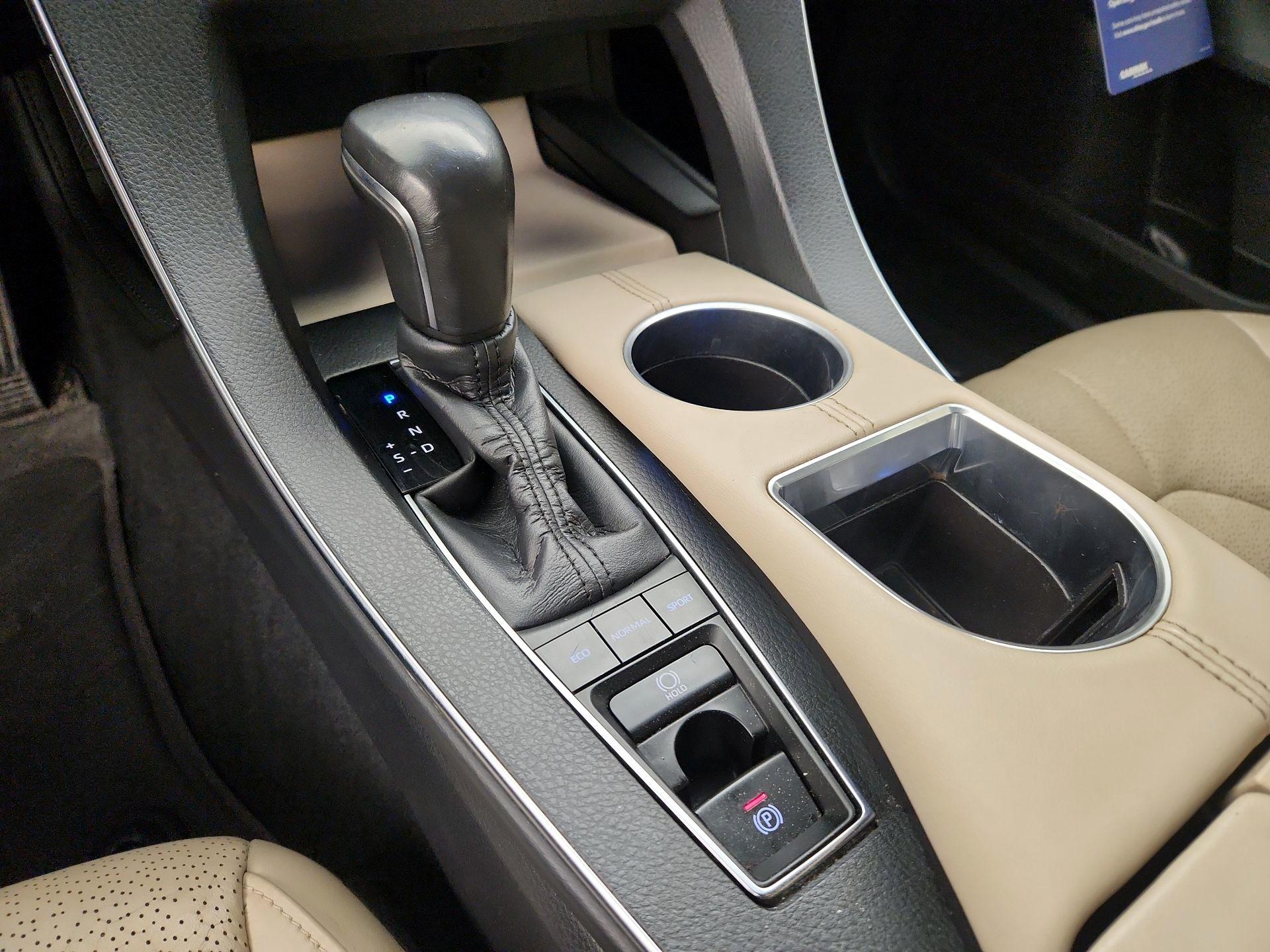 Thumbnail: 2019 Toyota Avalon - 18