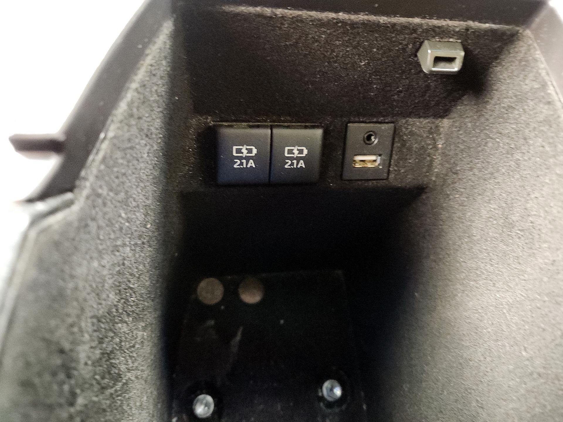 Thumbnail: 2019 Toyota Avalon - 19