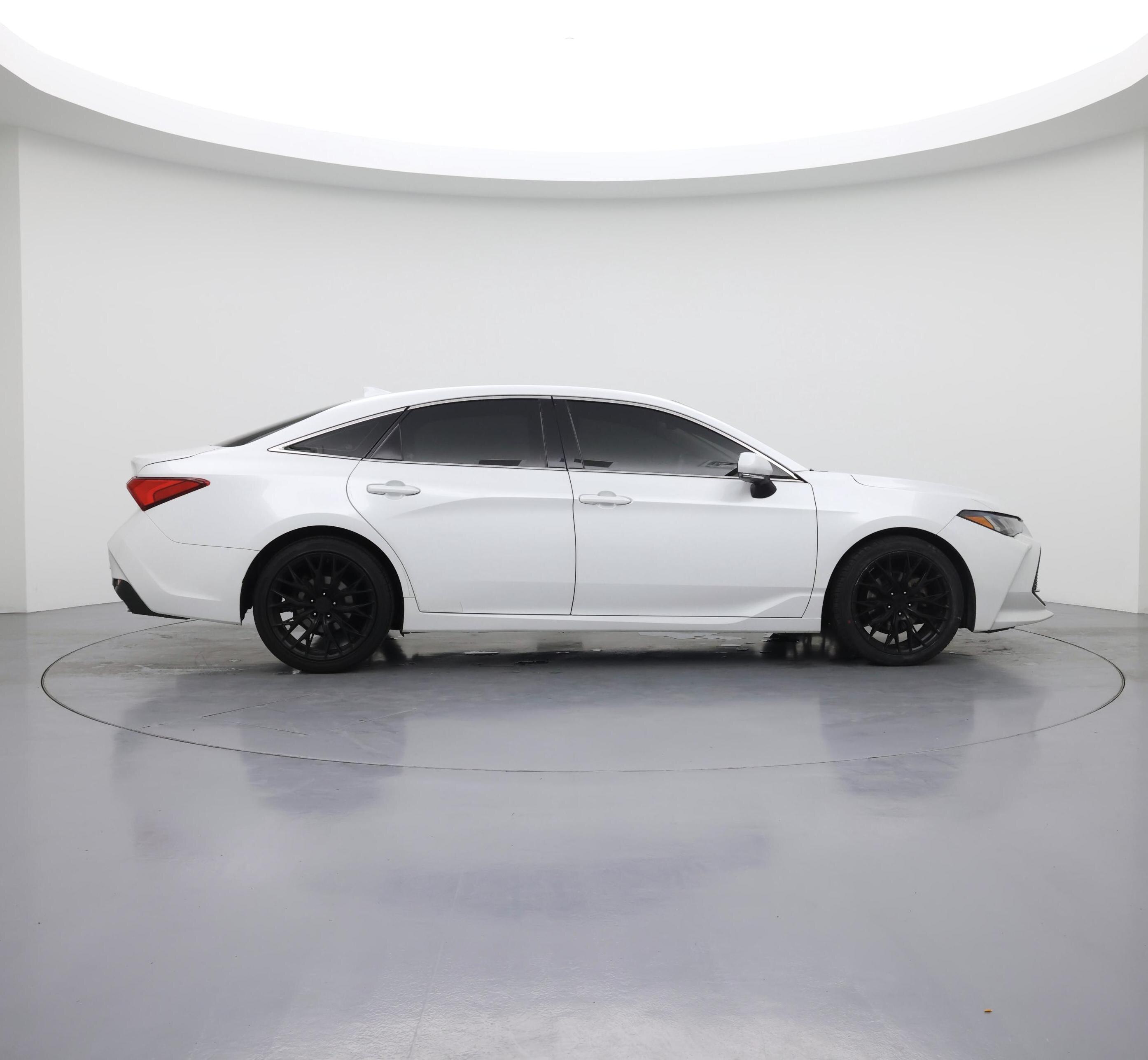 Thumbnail: 2019 Toyota Avalon - 7