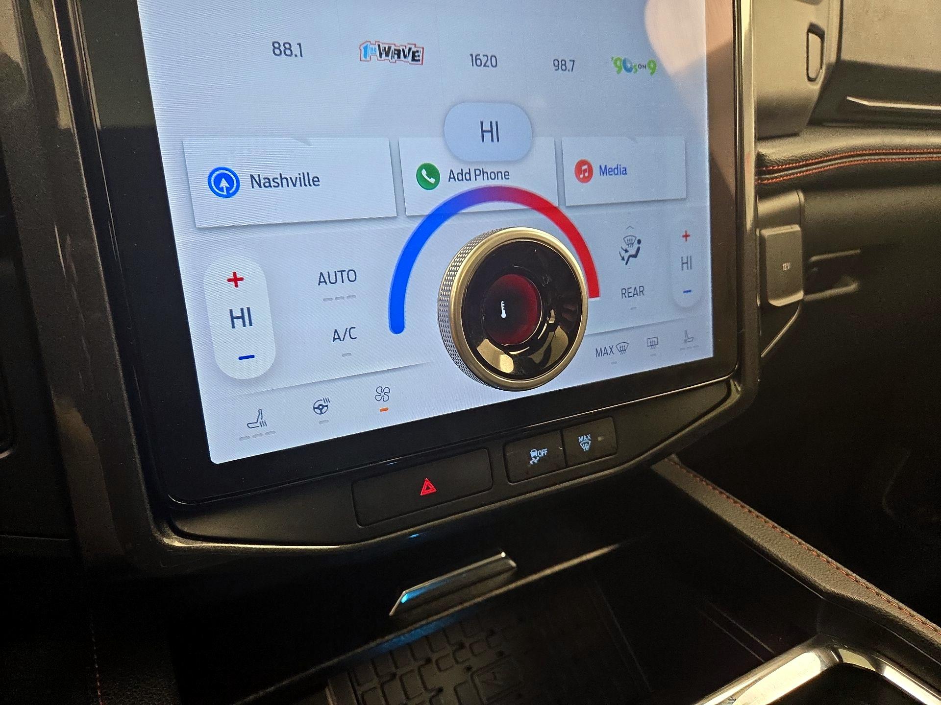 Thumbnail: 2022 Ford Expedition - 16