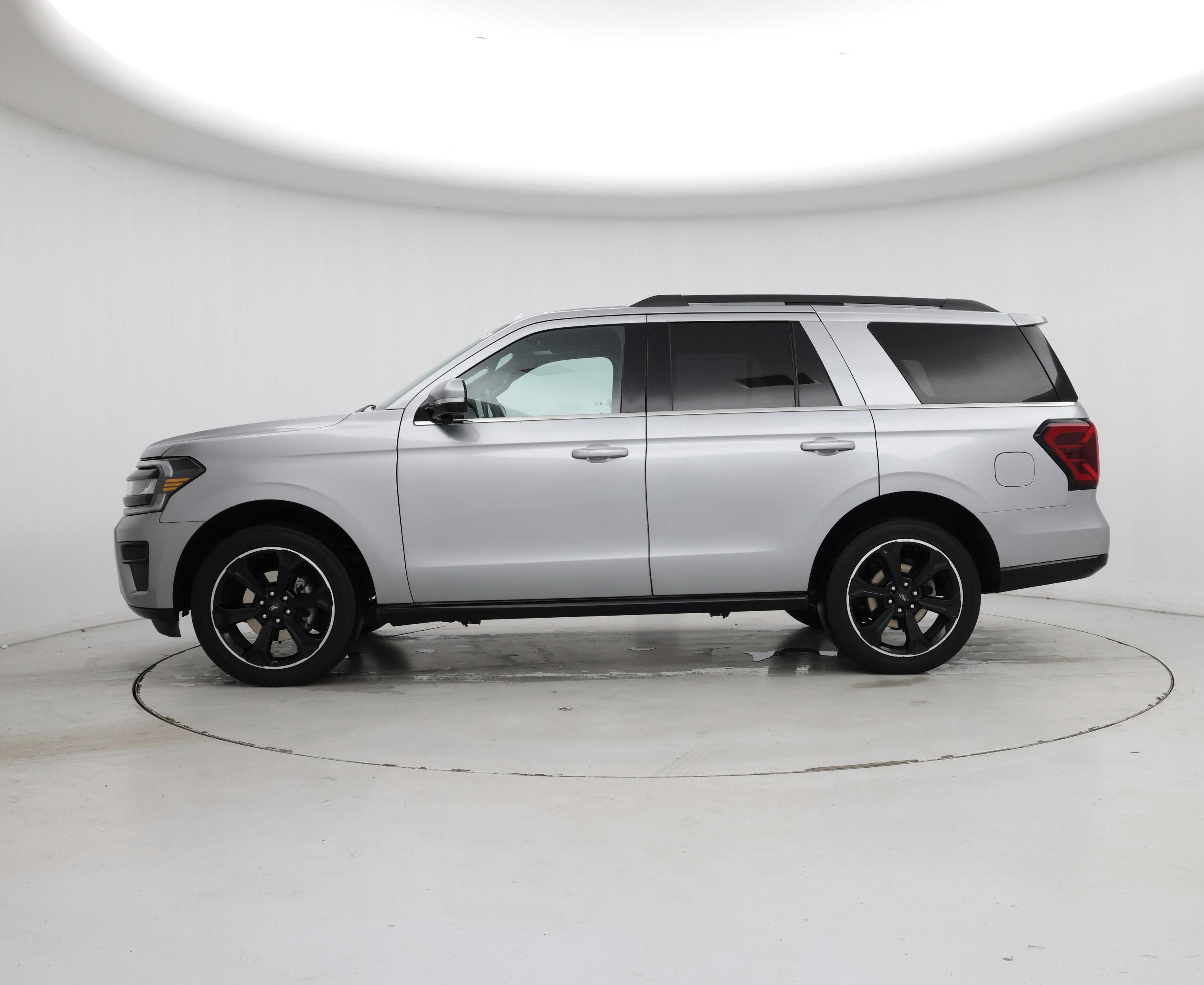 Thumbnail: 2022 Ford Expedition - 3