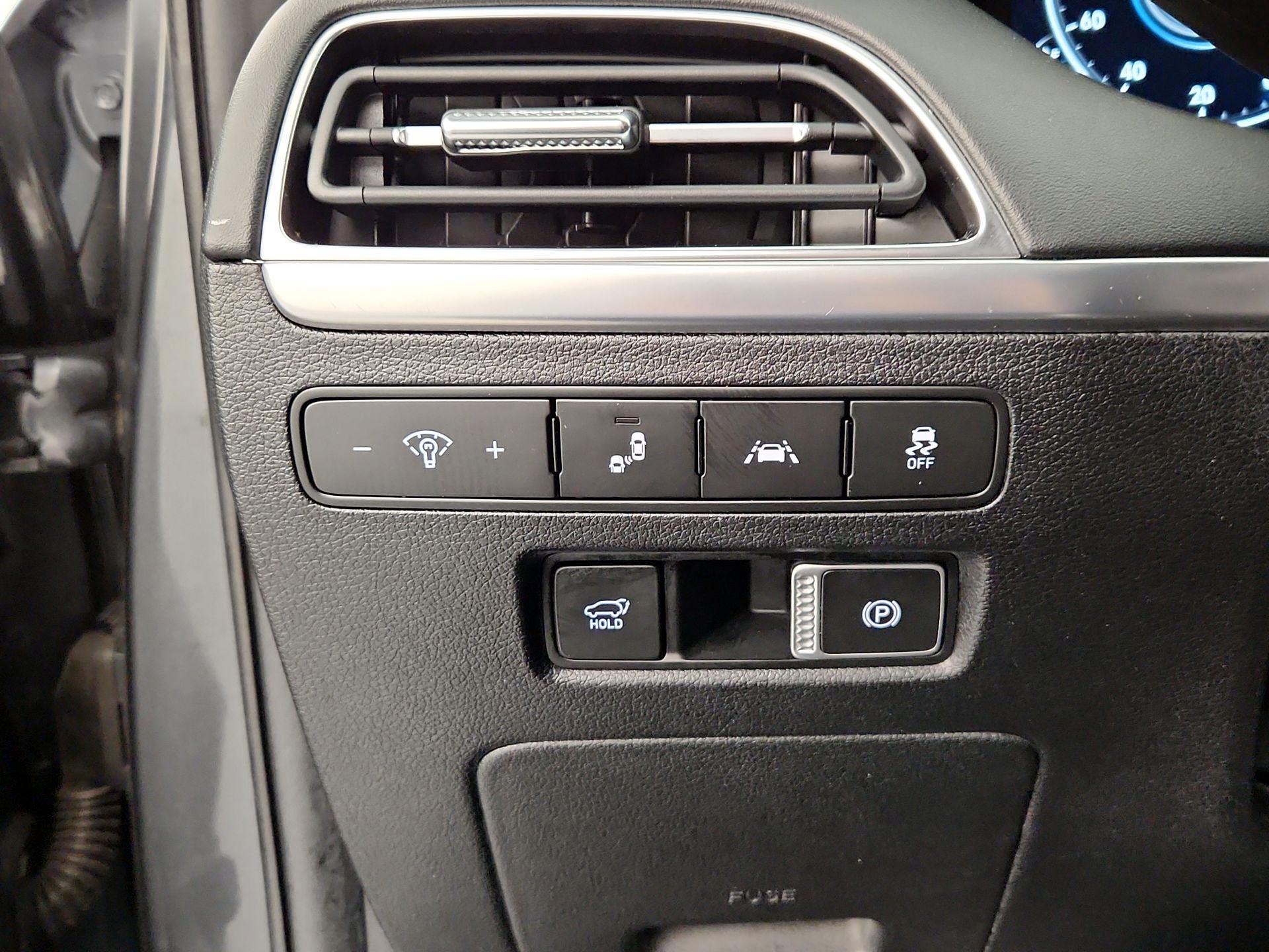 Thumbnail: 2020 Hyundai Palisade - 13