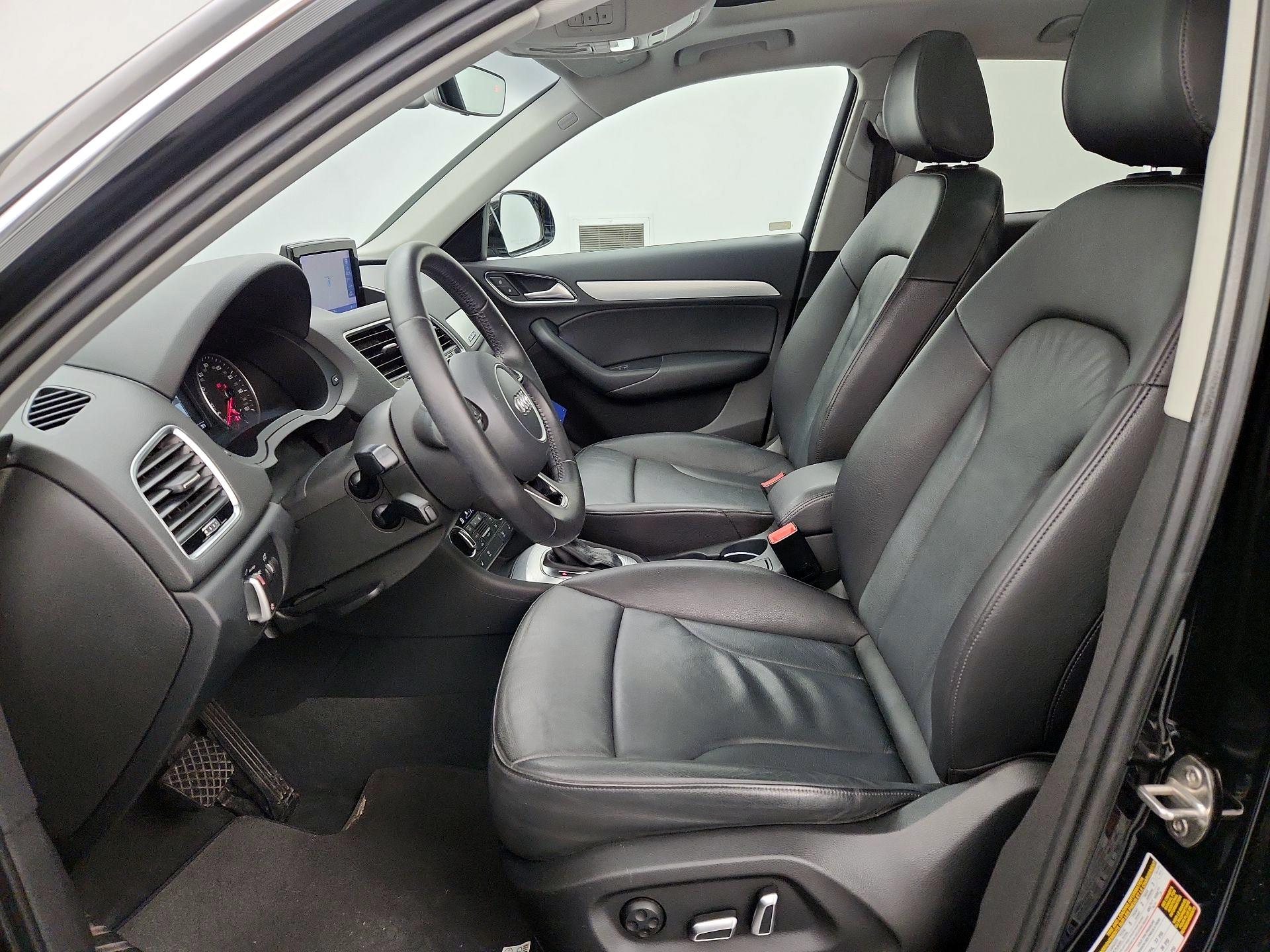 Thumbnail: 2016 Audi Q3 - 11