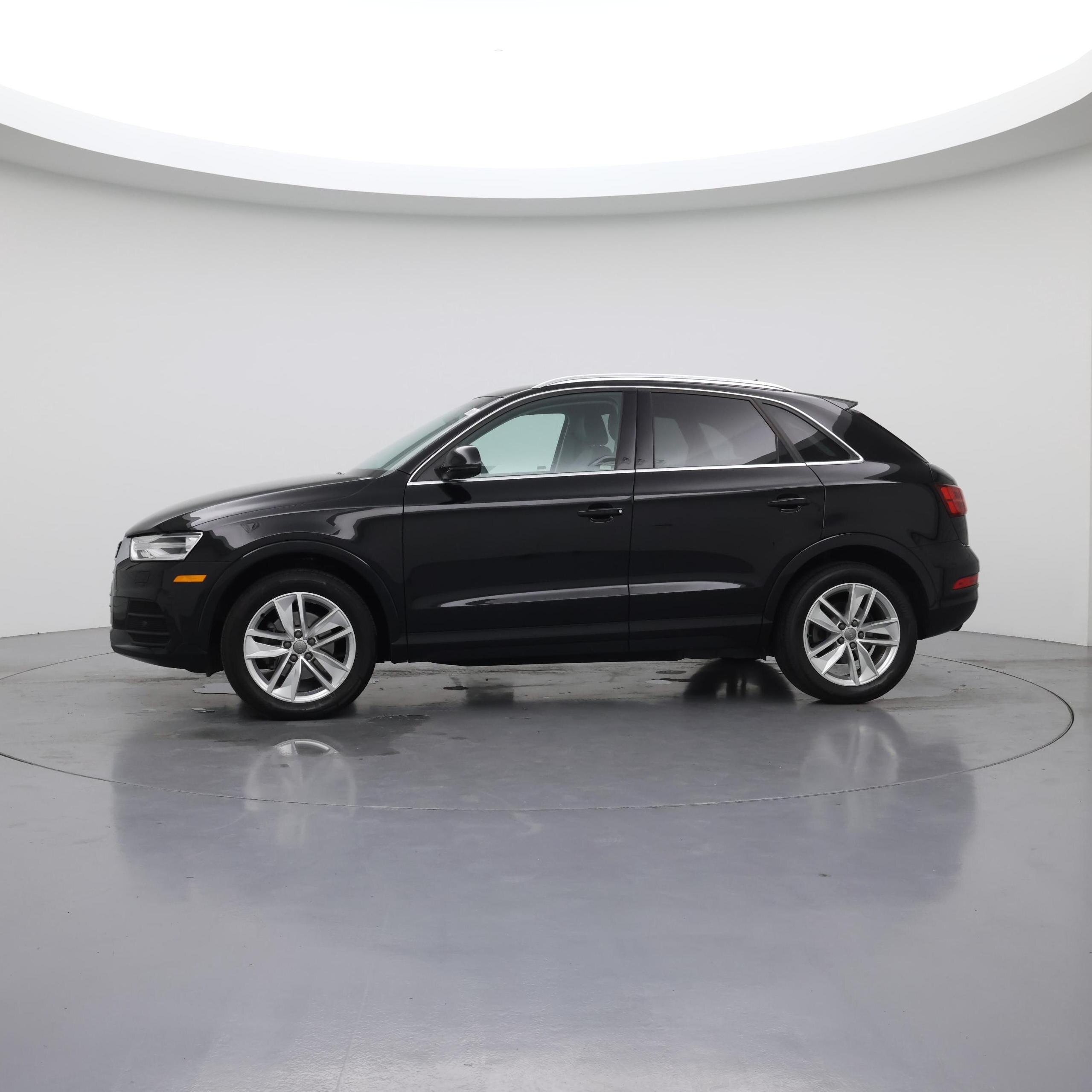 Thumbnail: 2016 Audi Q3 - 3