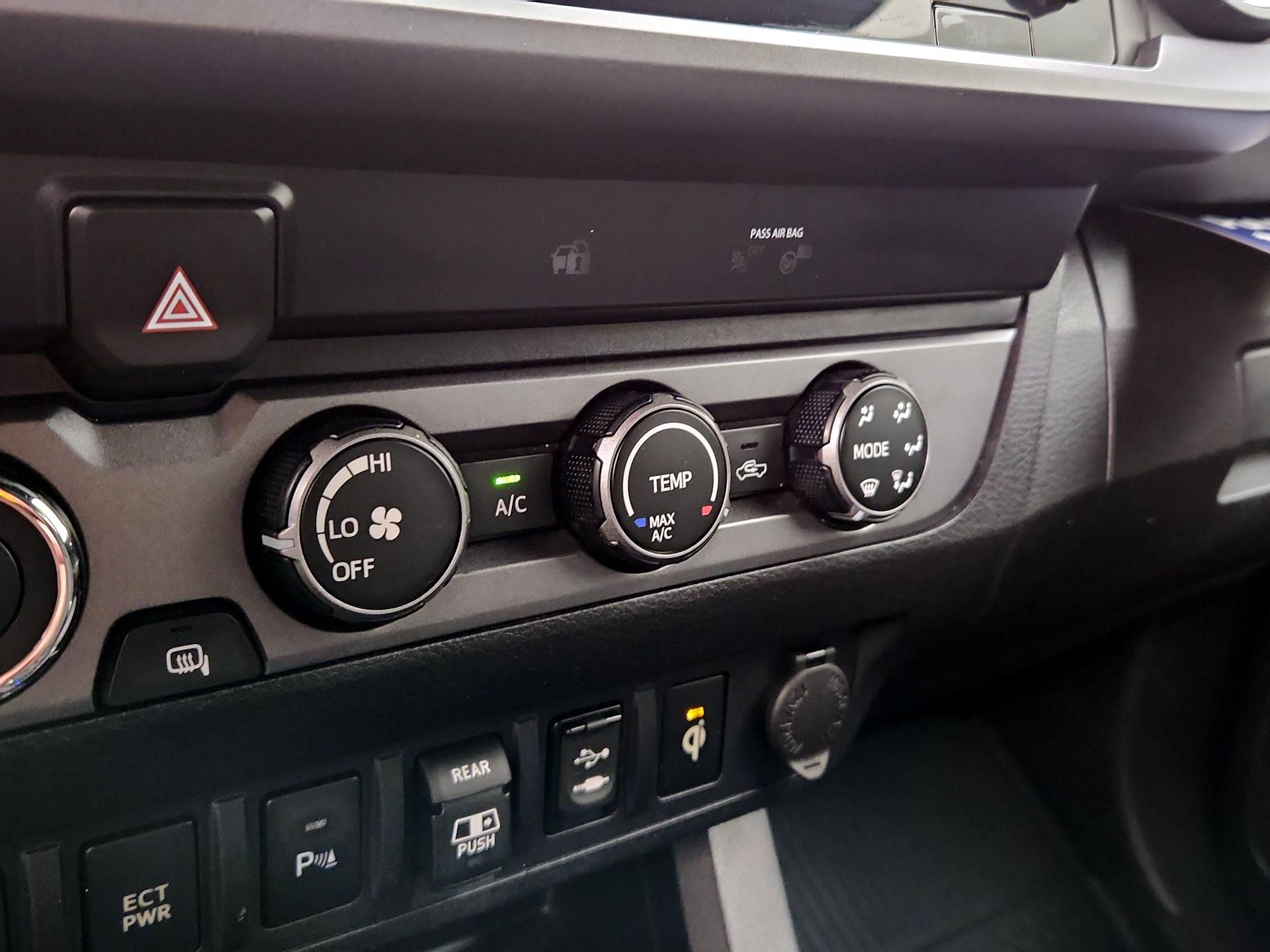 Thumbnail: 2019 Toyota Tacoma - 16