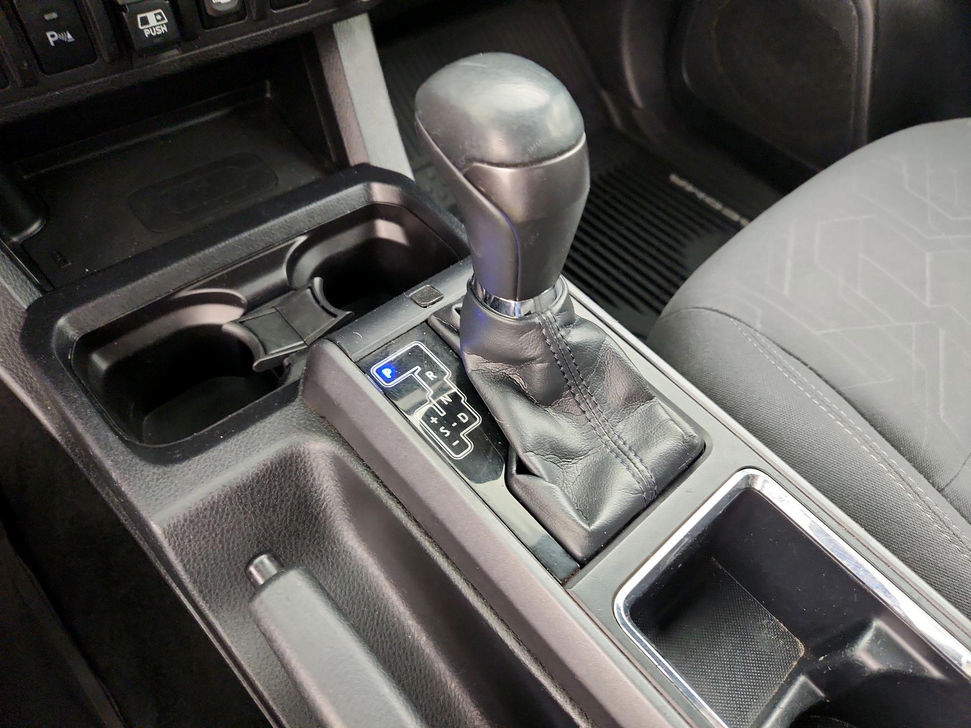 Thumbnail: 2019 Toyota Tacoma - 17