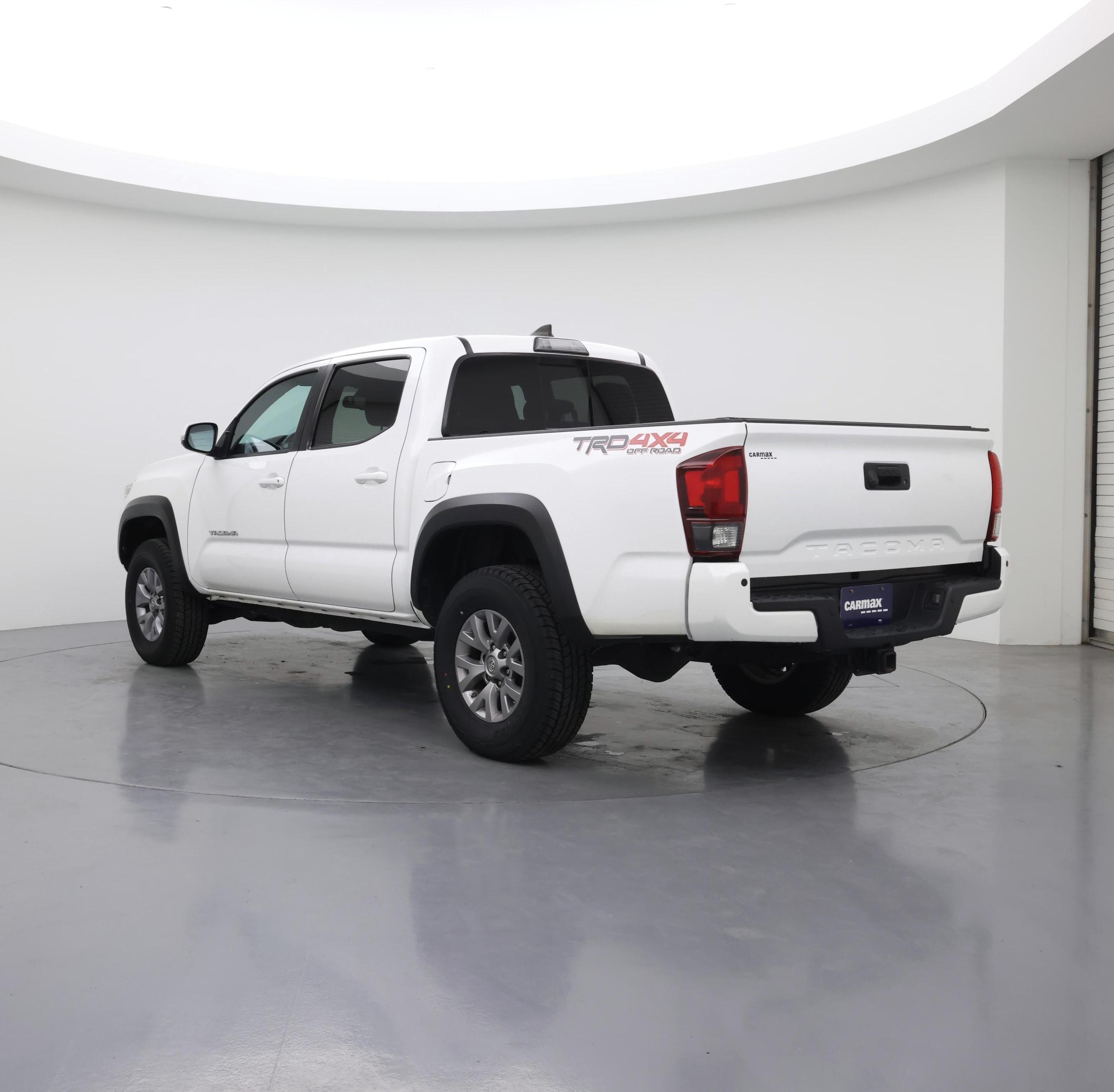 Thumbnail: 2019 Toyota Tacoma - 2