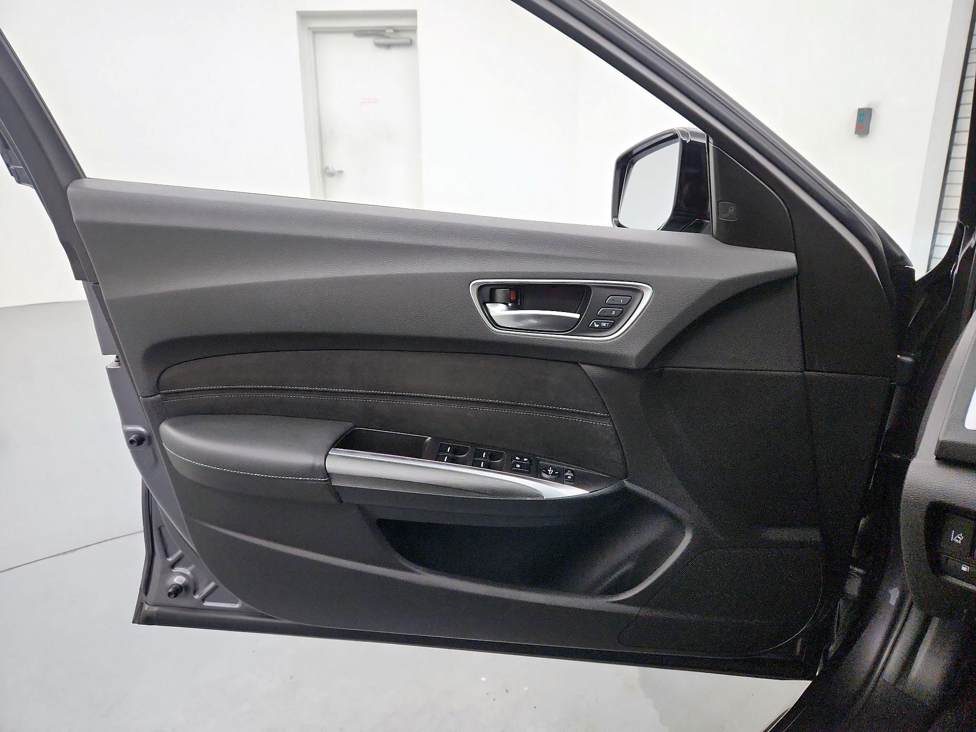 Thumbnail: 2020 Acura TLX - 12