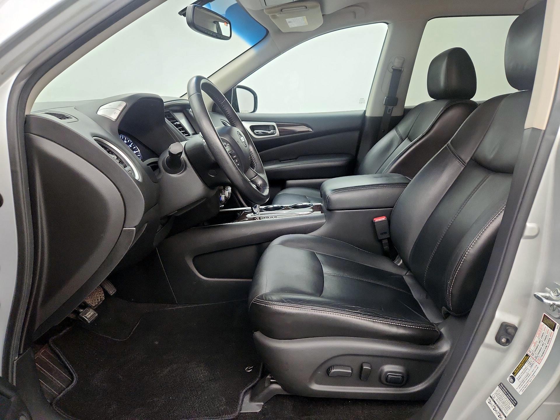 Thumbnail: 2014 Nissan Pathfinder - 11