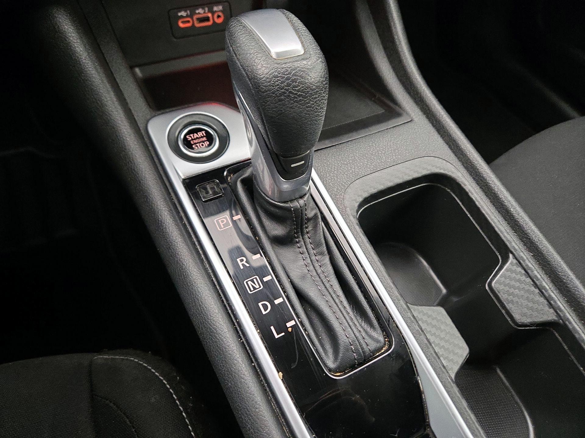 Thumbnail: 2022 Nissan Sentra - 17