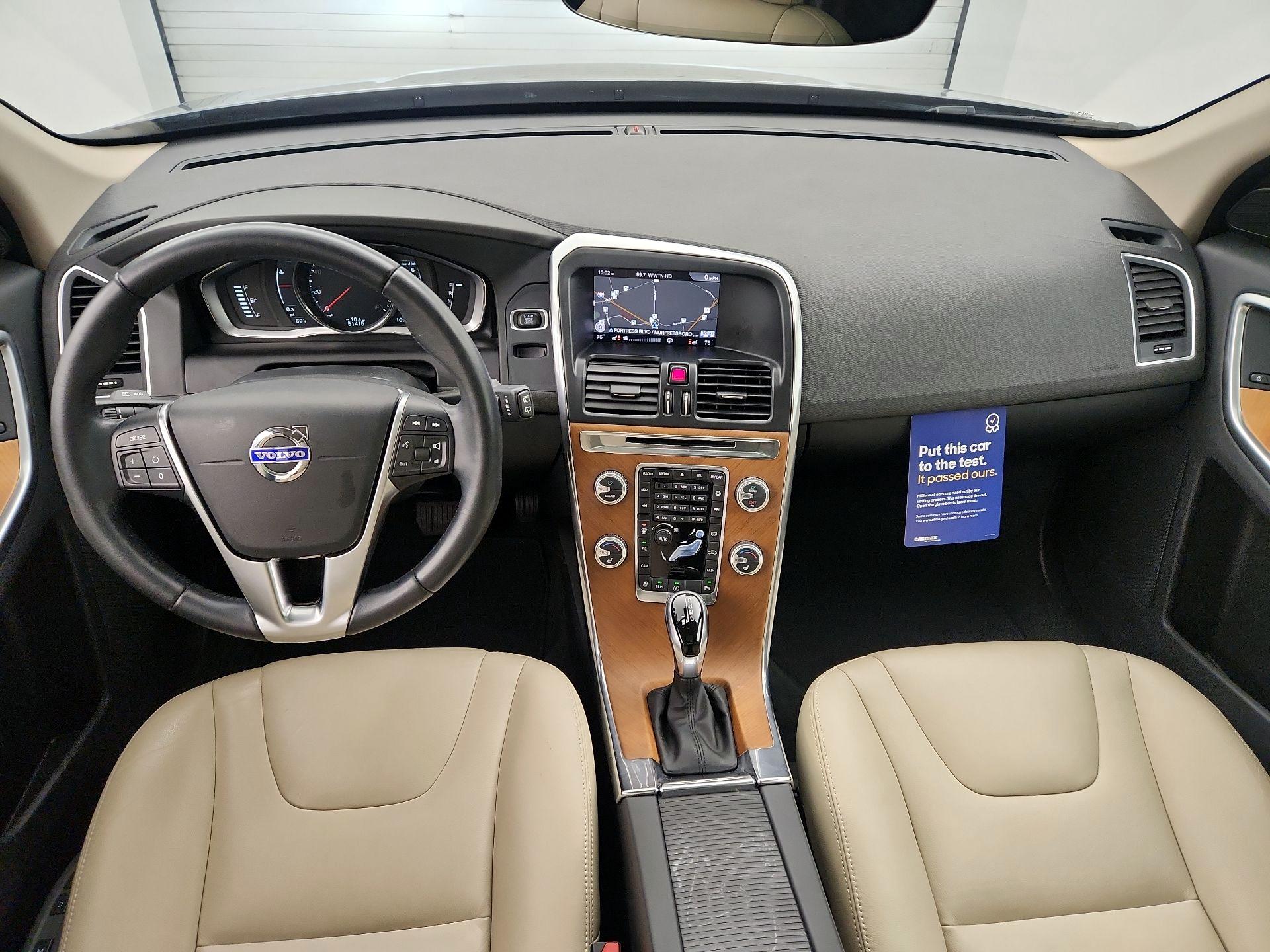 Thumbnail: 2017 Volvo XC60 - 9