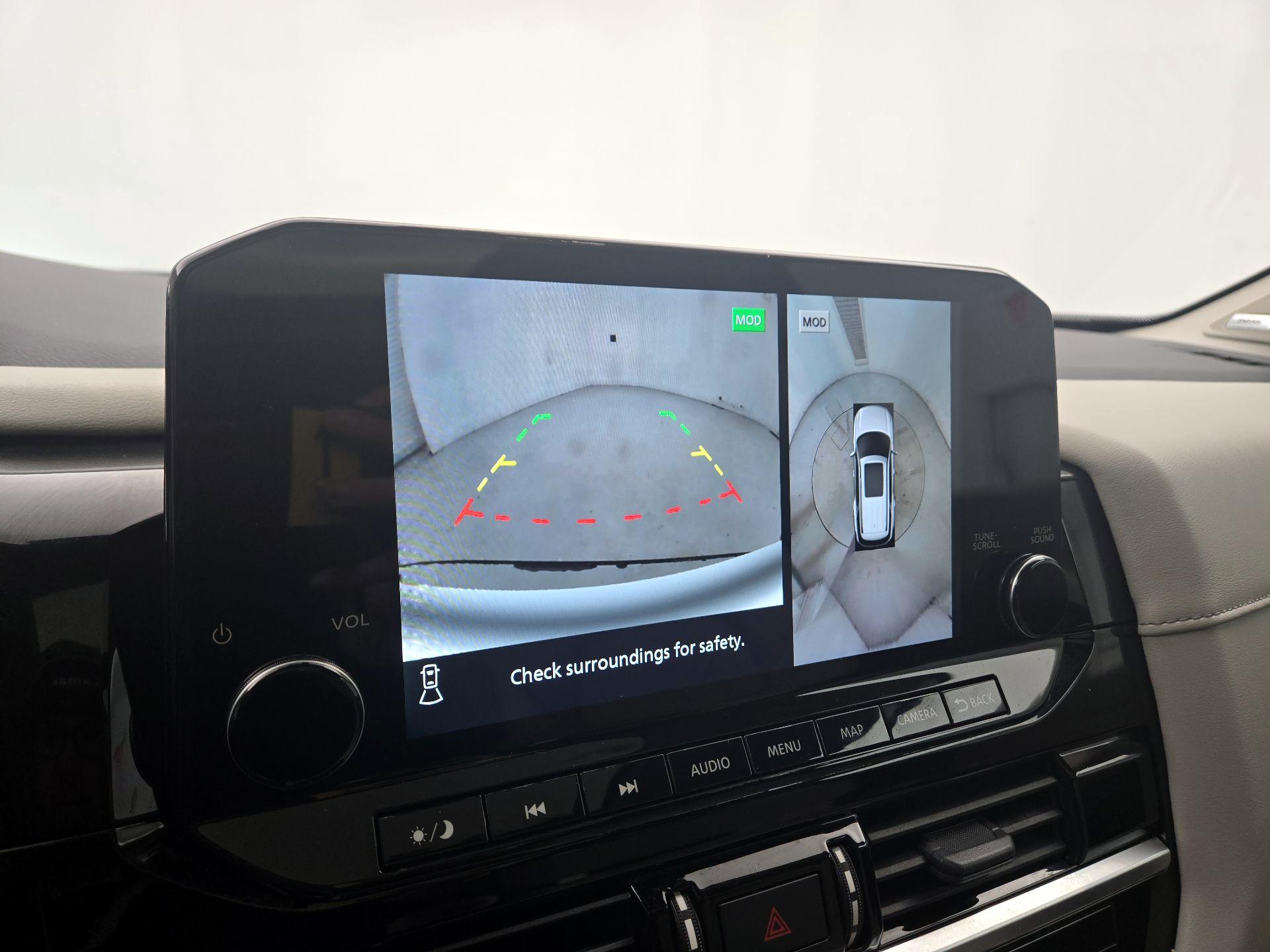 Thumbnail: 2022 Nissan Pathfinder - 15