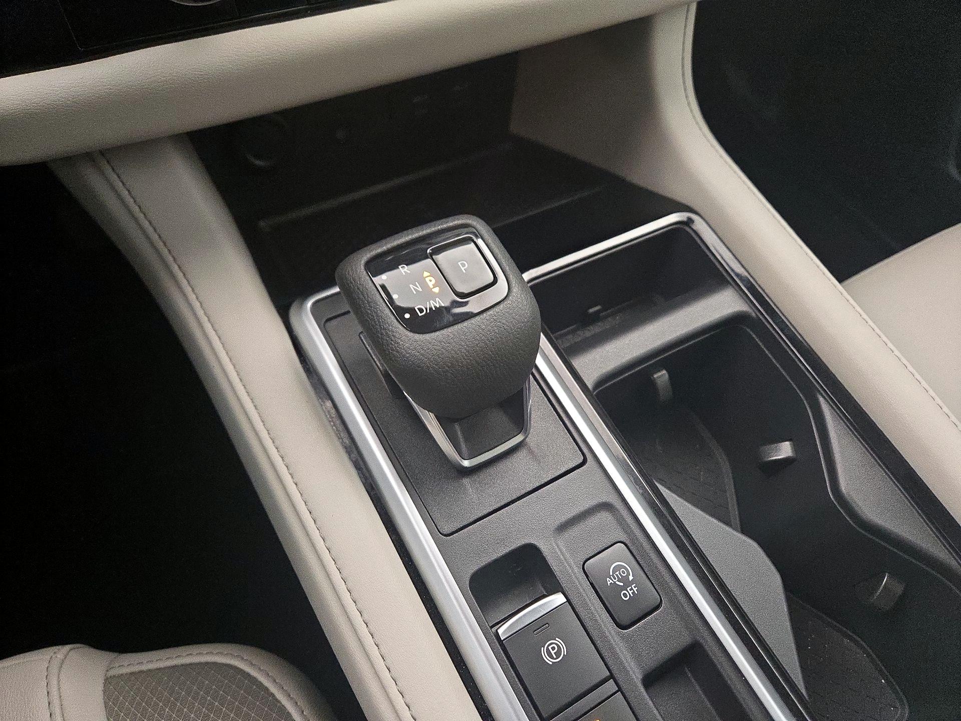 Thumbnail: 2022 Nissan Pathfinder - 18