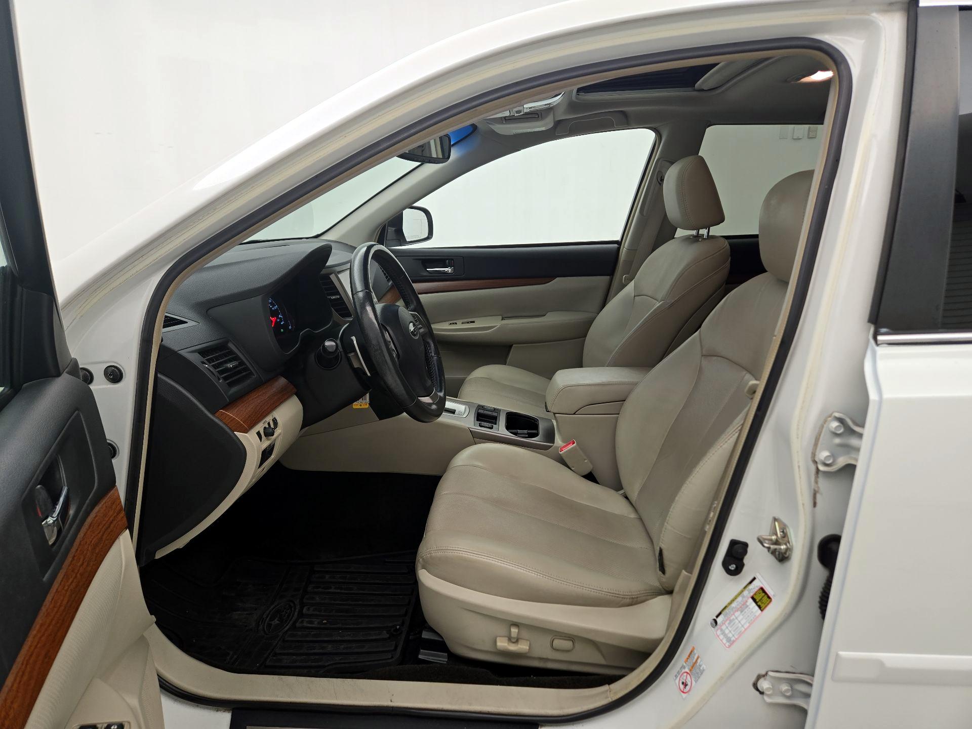 Thumbnail: 2014 Subaru Outback - 11