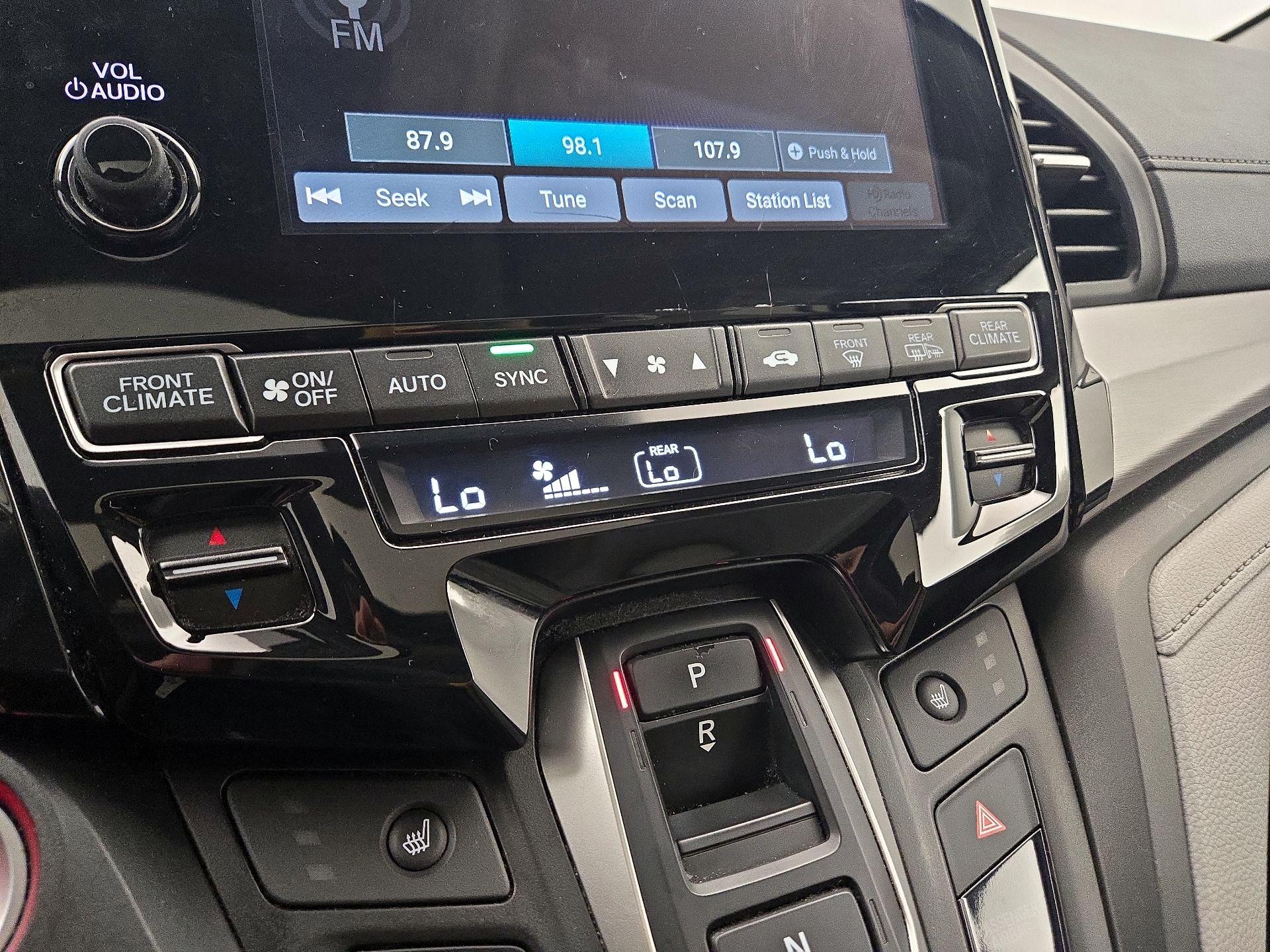 Thumbnail: 2019 Honda Odyssey - 16