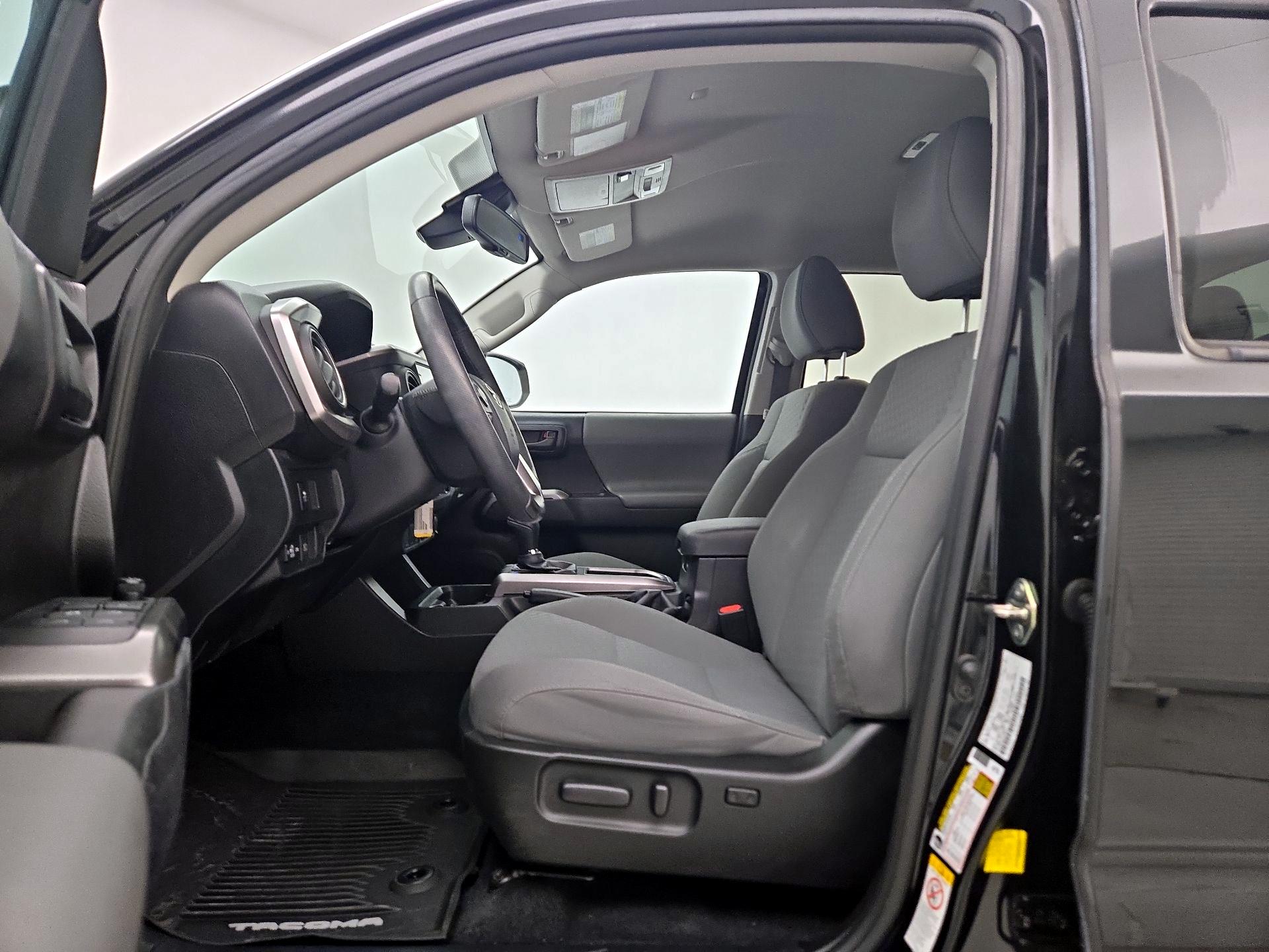 Thumbnail: 2020 Toyota Tacoma - 11