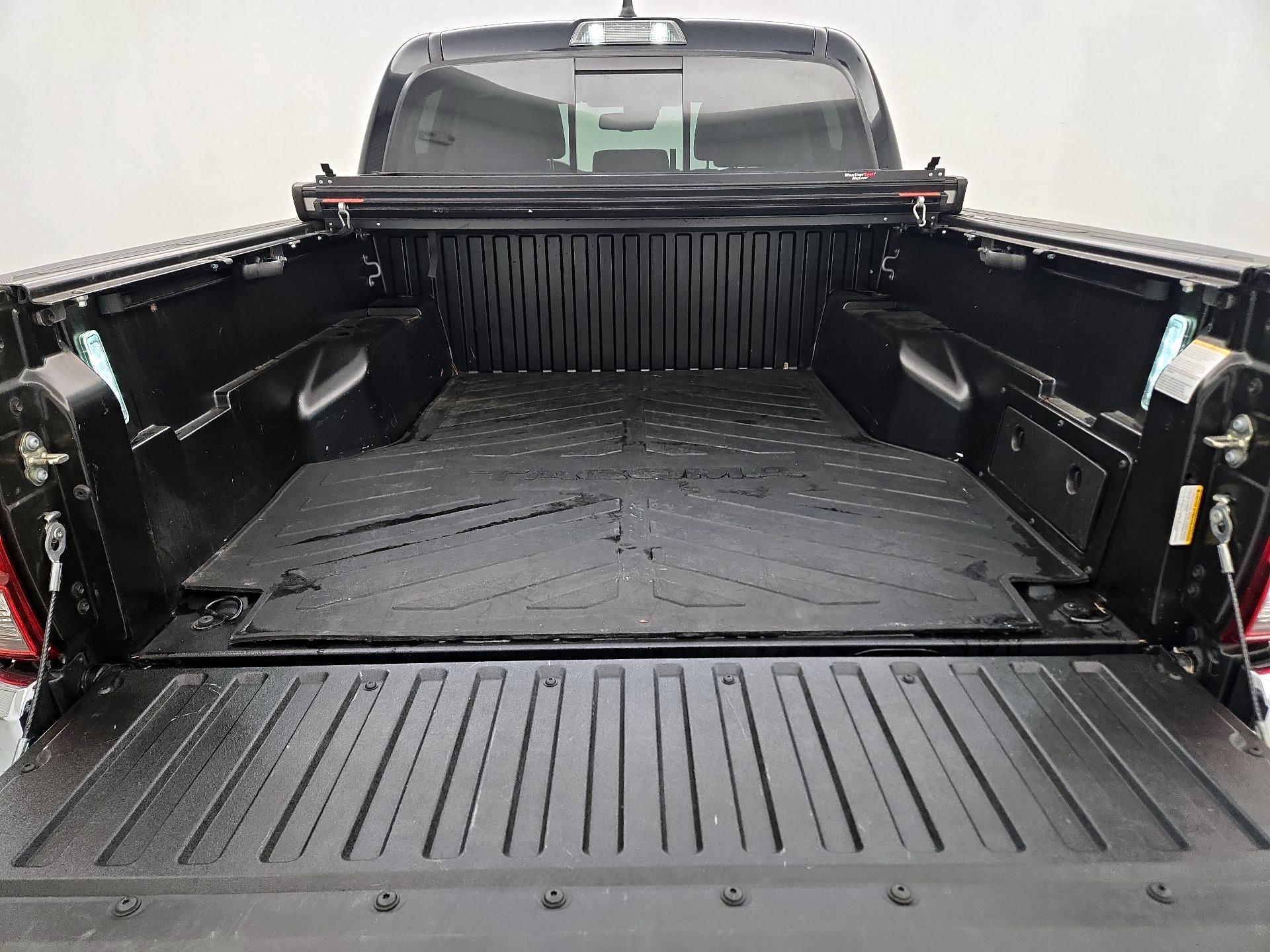 Thumbnail: 2020 Toyota Tacoma - 20