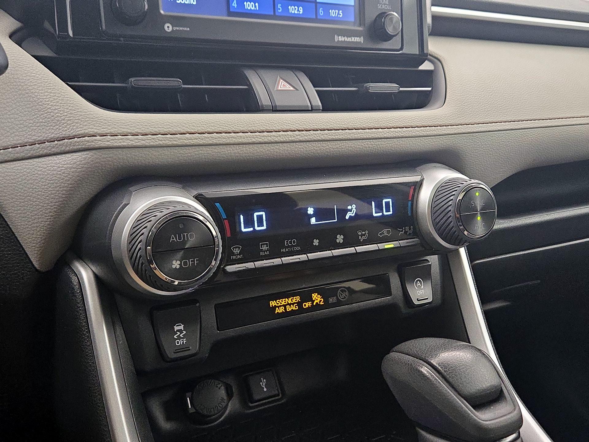 Thumbnail: 2021 Toyota RAV4 - 16