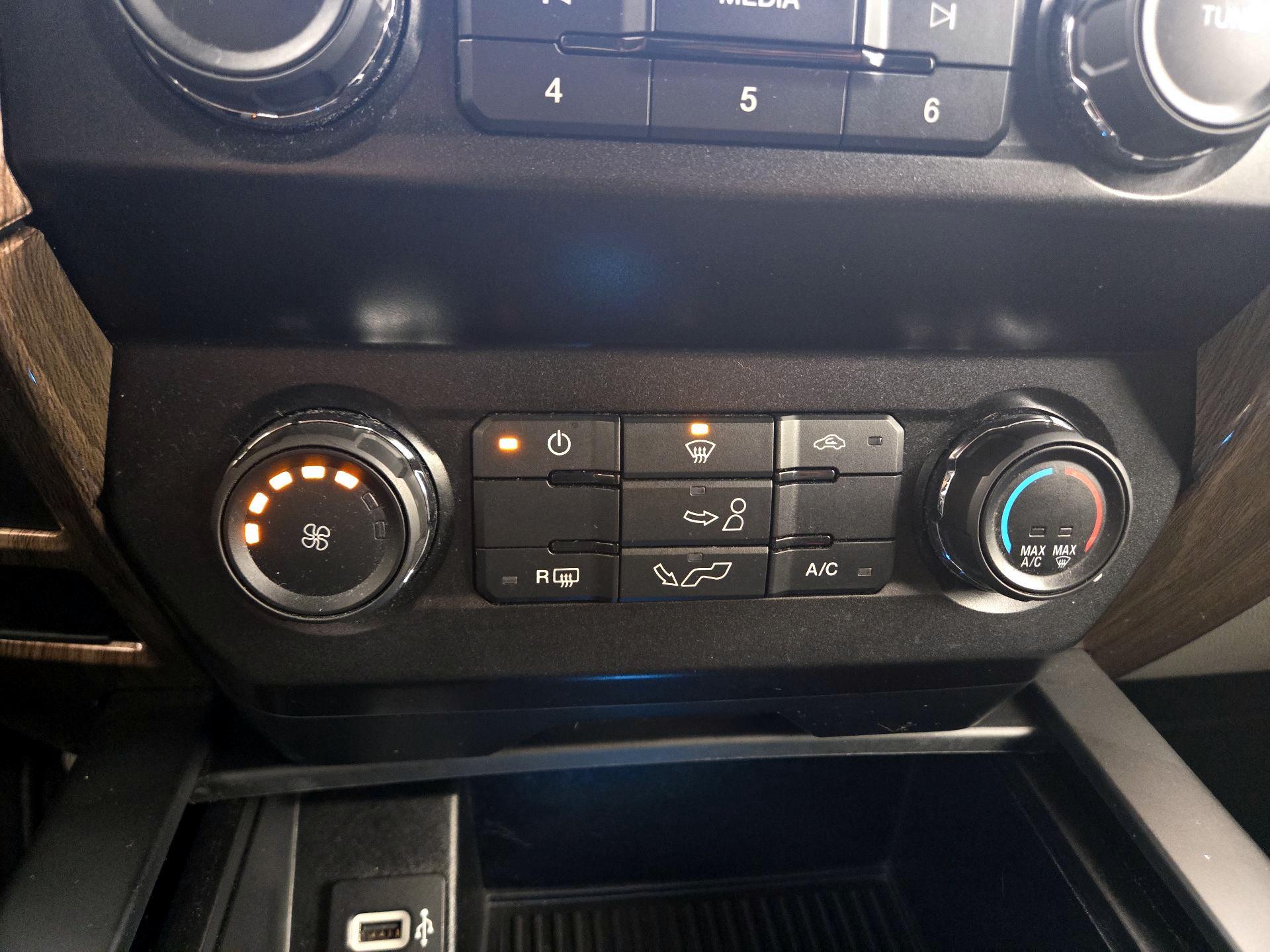 Thumbnail: 2019 Ford F-150 - 16