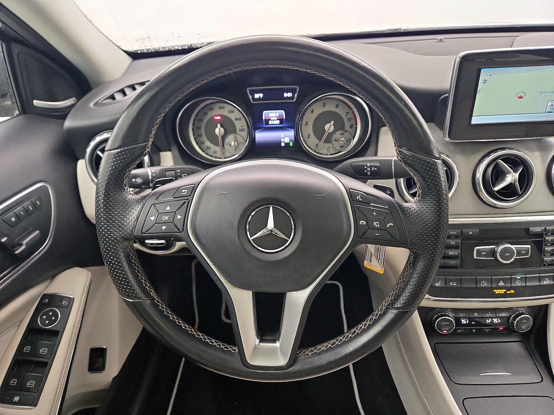 Thumbnail: 2015 Mercedes-Benz GLA - 10