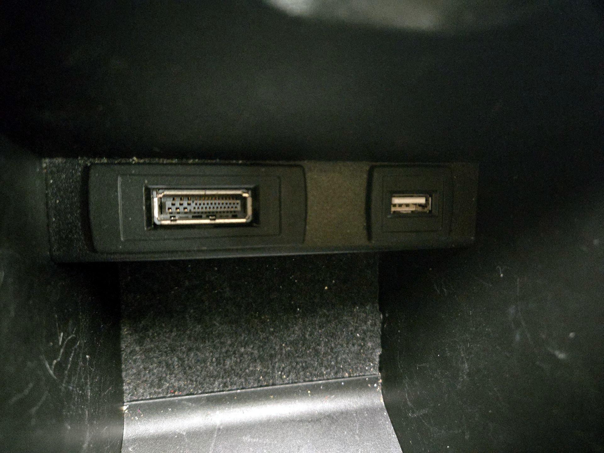 Thumbnail: 2015 Mercedes-Benz GLA - 19