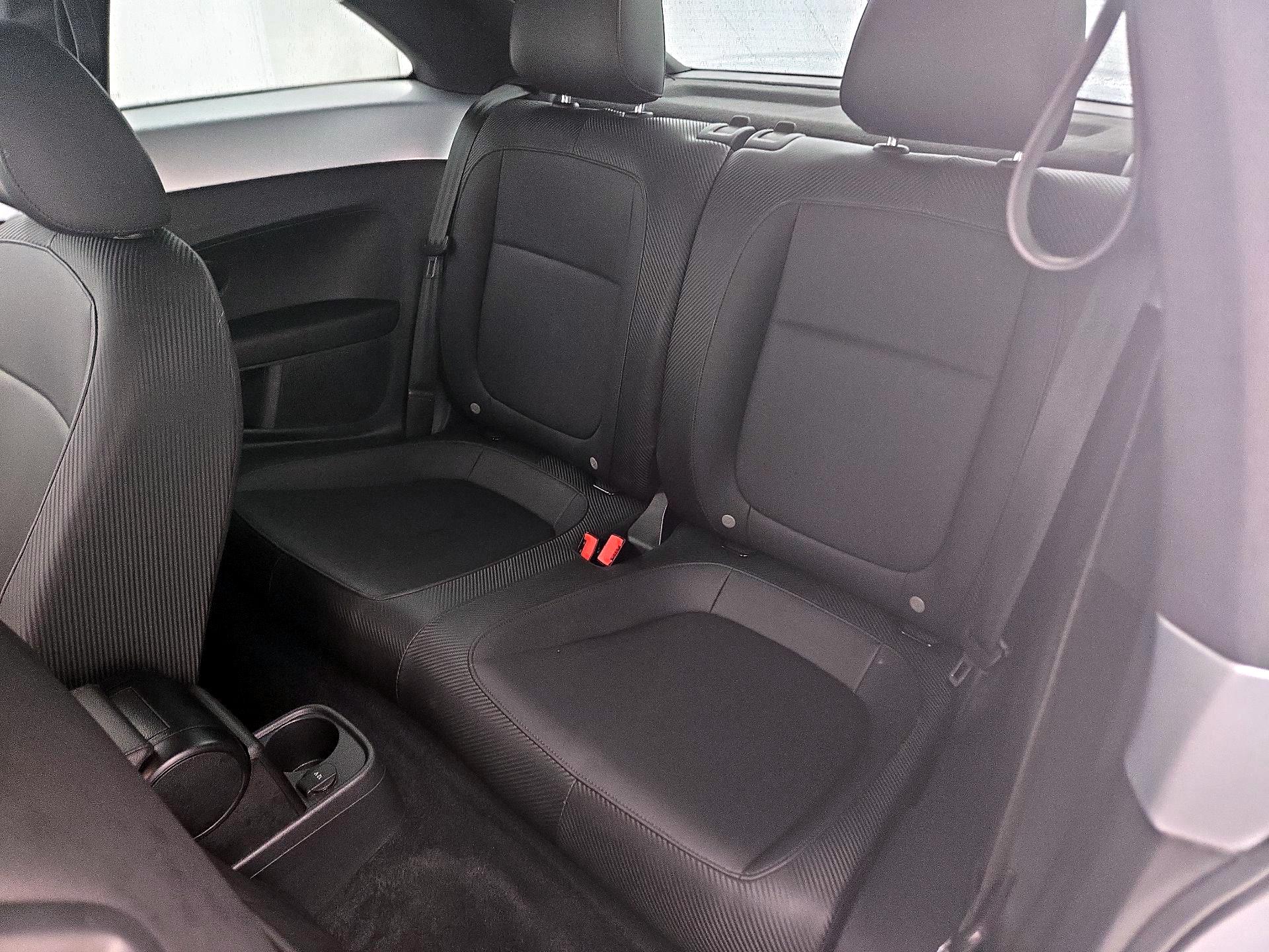 Thumbnail: 2015 Volkswagen Beetle - 18