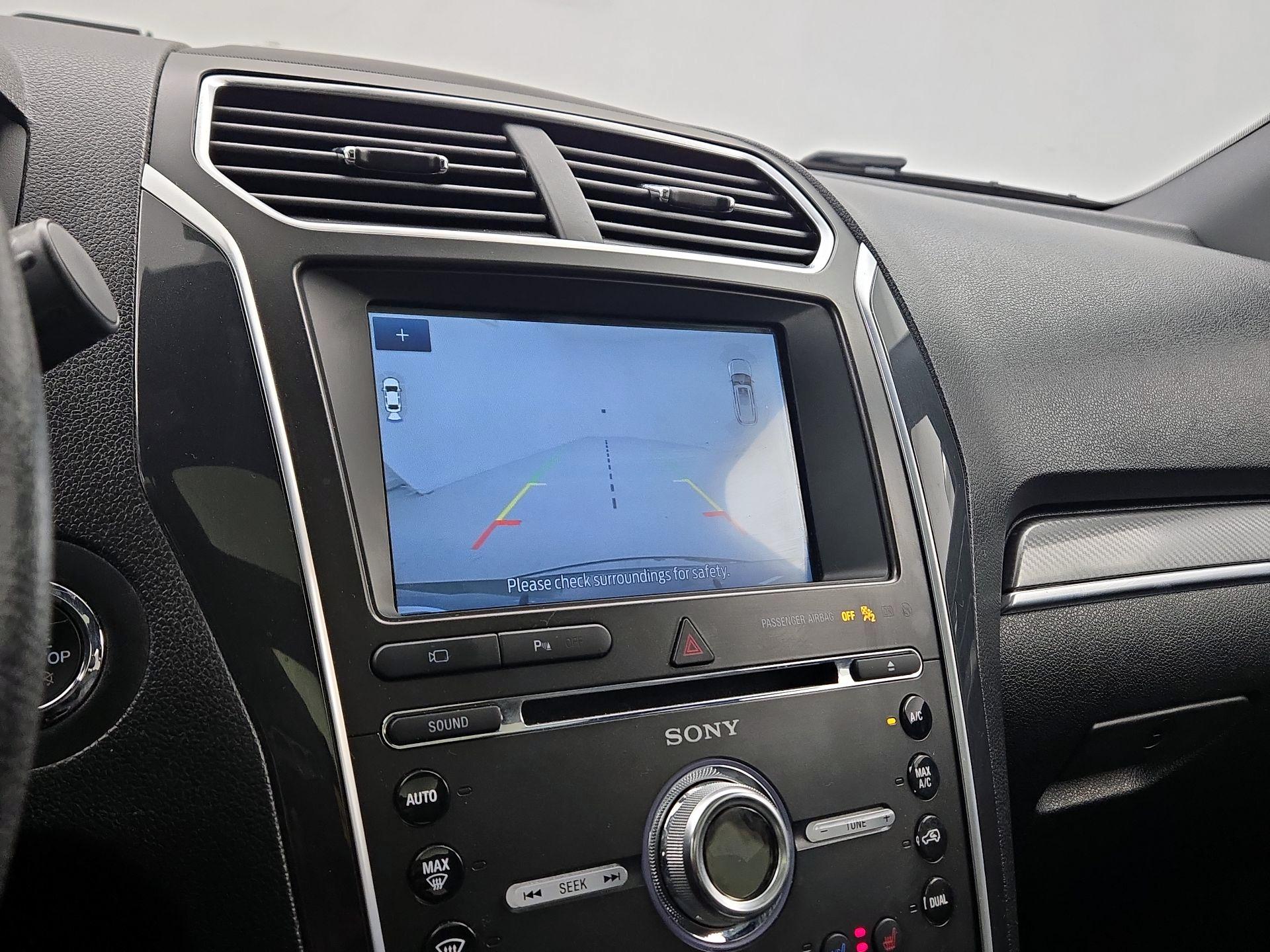 Thumbnail: 2017 Ford Explorer - 14