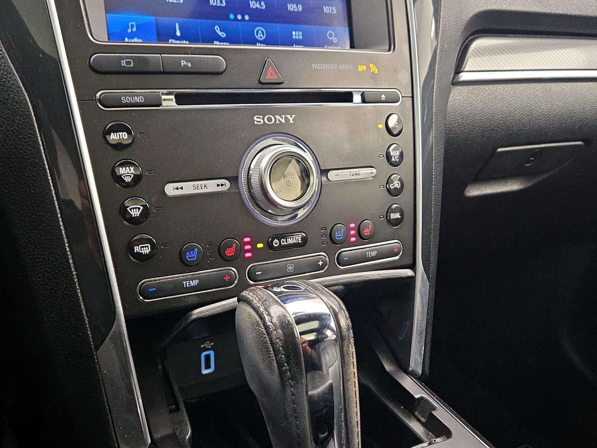 Thumbnail: 2017 Ford Explorer - 16