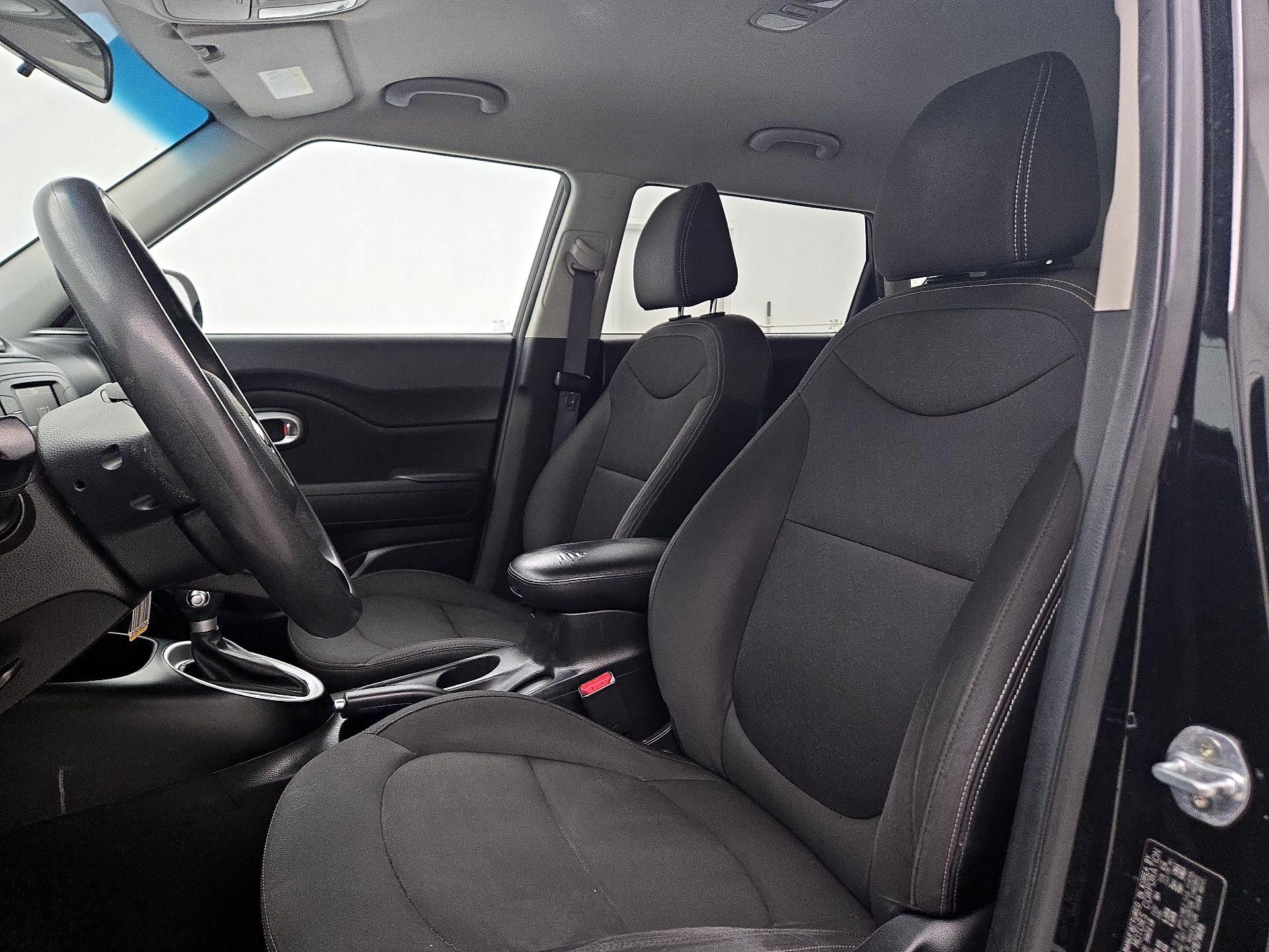 Thumbnail: 2017 Kia Soul - 11