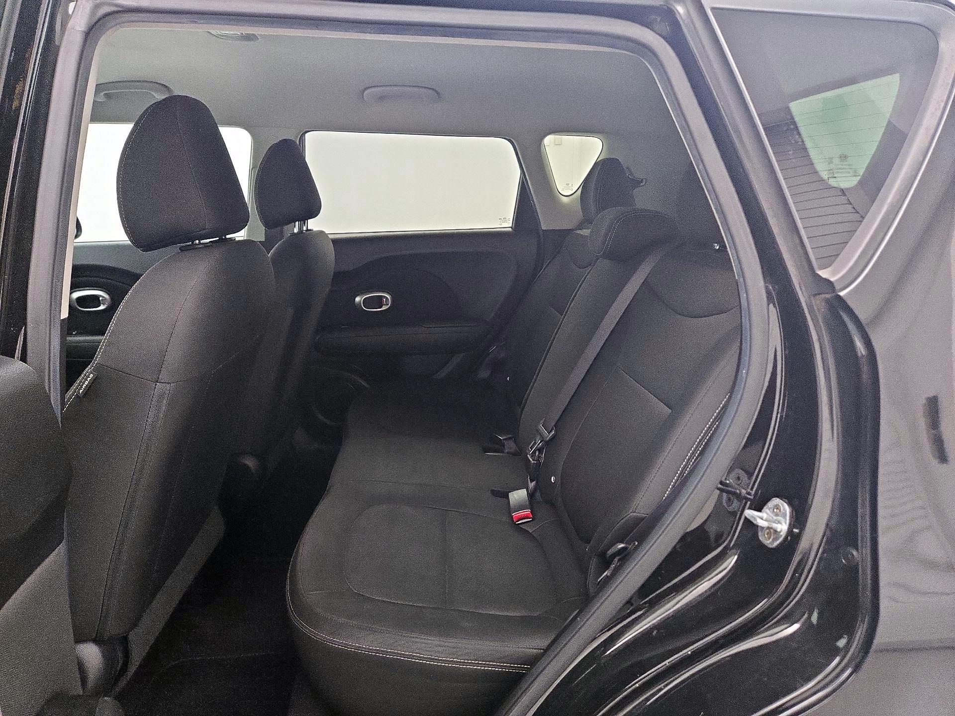 Thumbnail: 2017 Kia Soul - 18