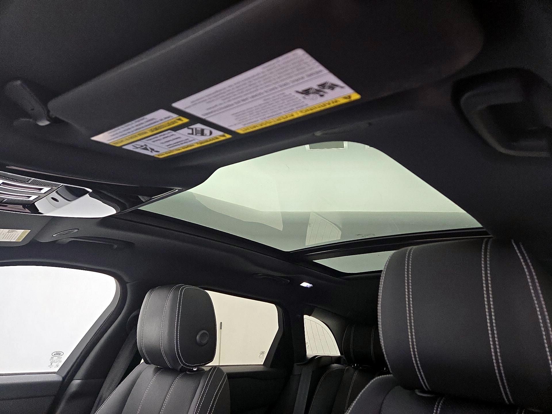 Thumbnail: 2022 Land Rover Range Rover Velar - 20