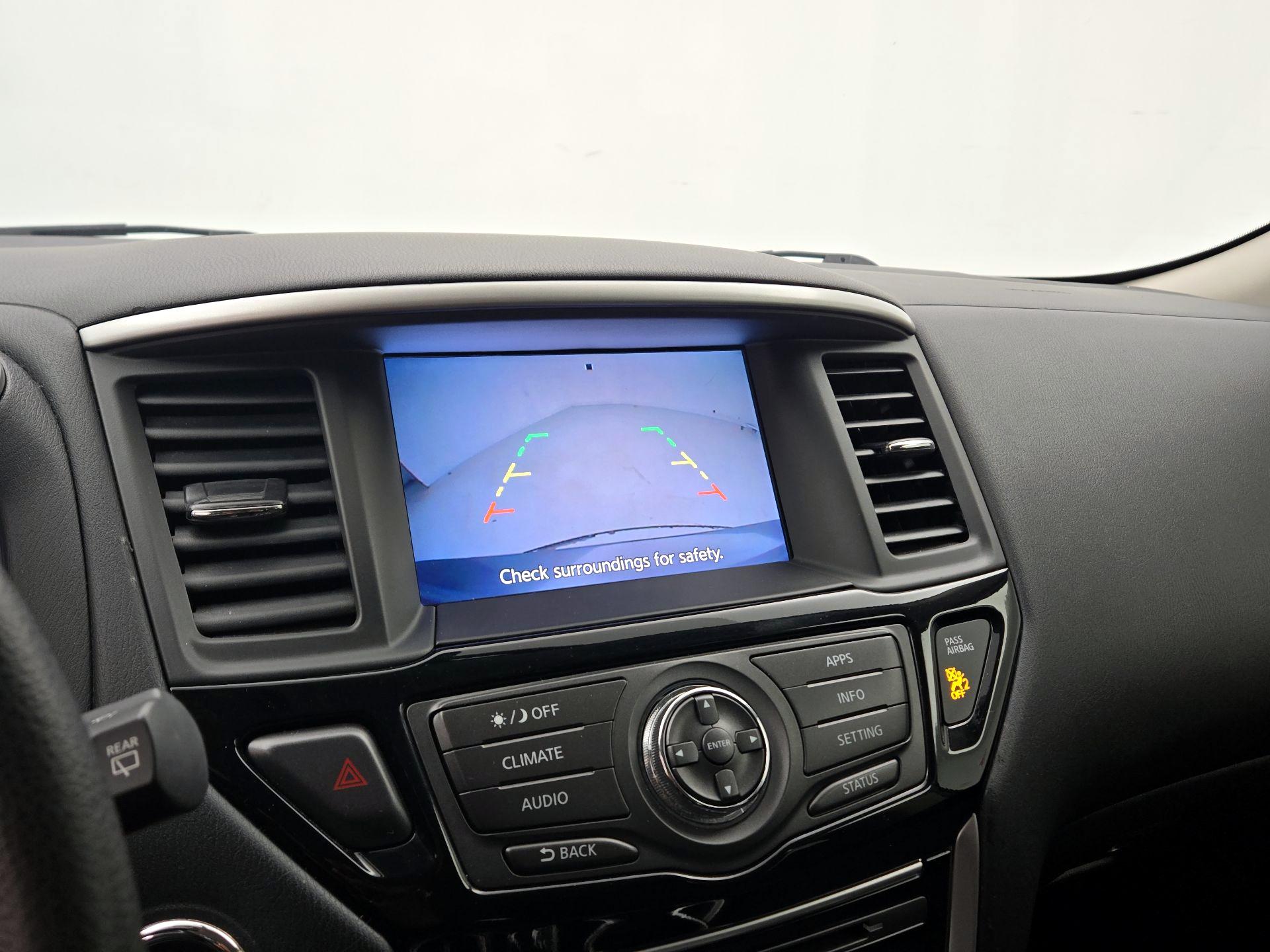 Thumbnail: 2018 Nissan Pathfinder - 14