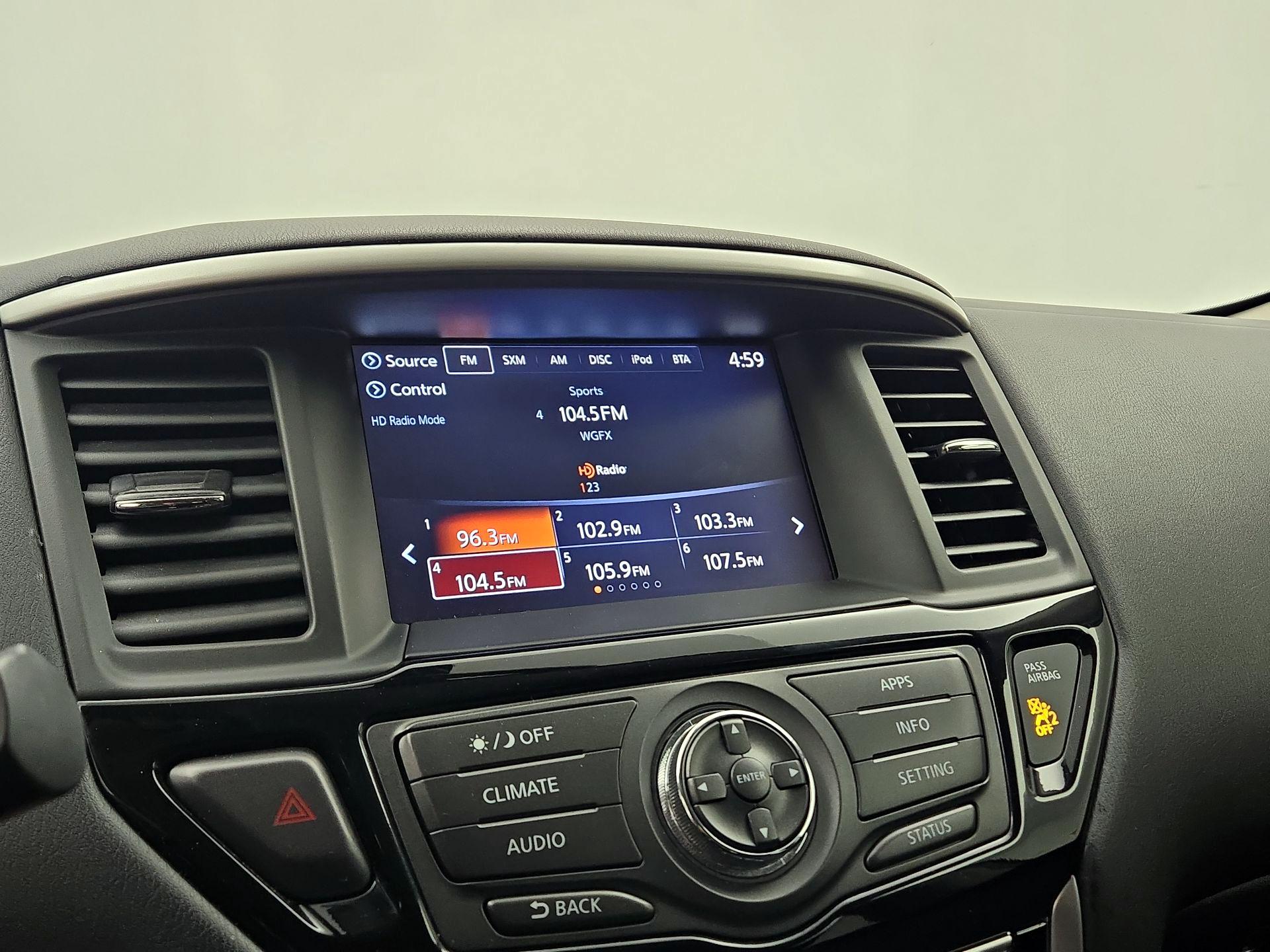 Thumbnail: 2018 Nissan Pathfinder - 15