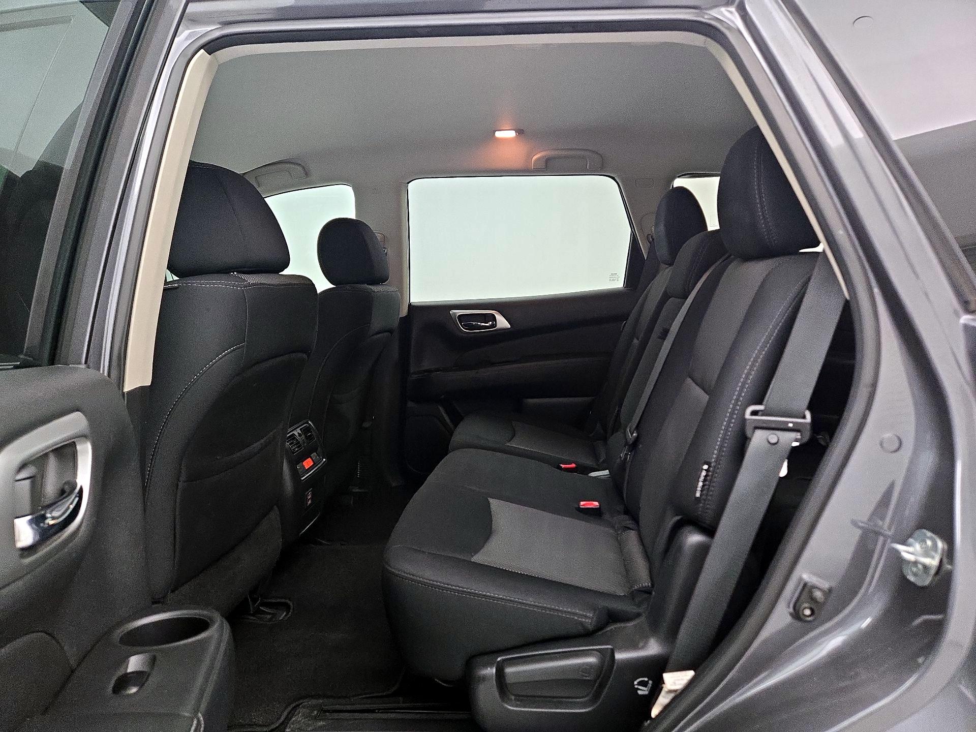 Thumbnail: 2018 Nissan Pathfinder - 19