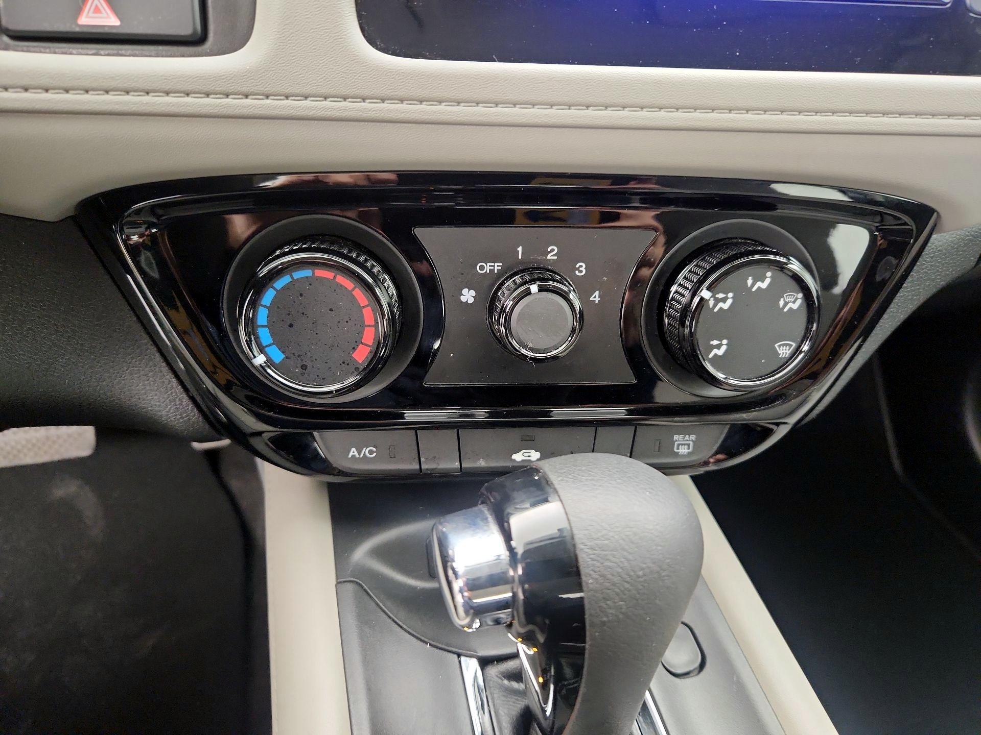 Thumbnail: 2019 Honda HR-V - 16