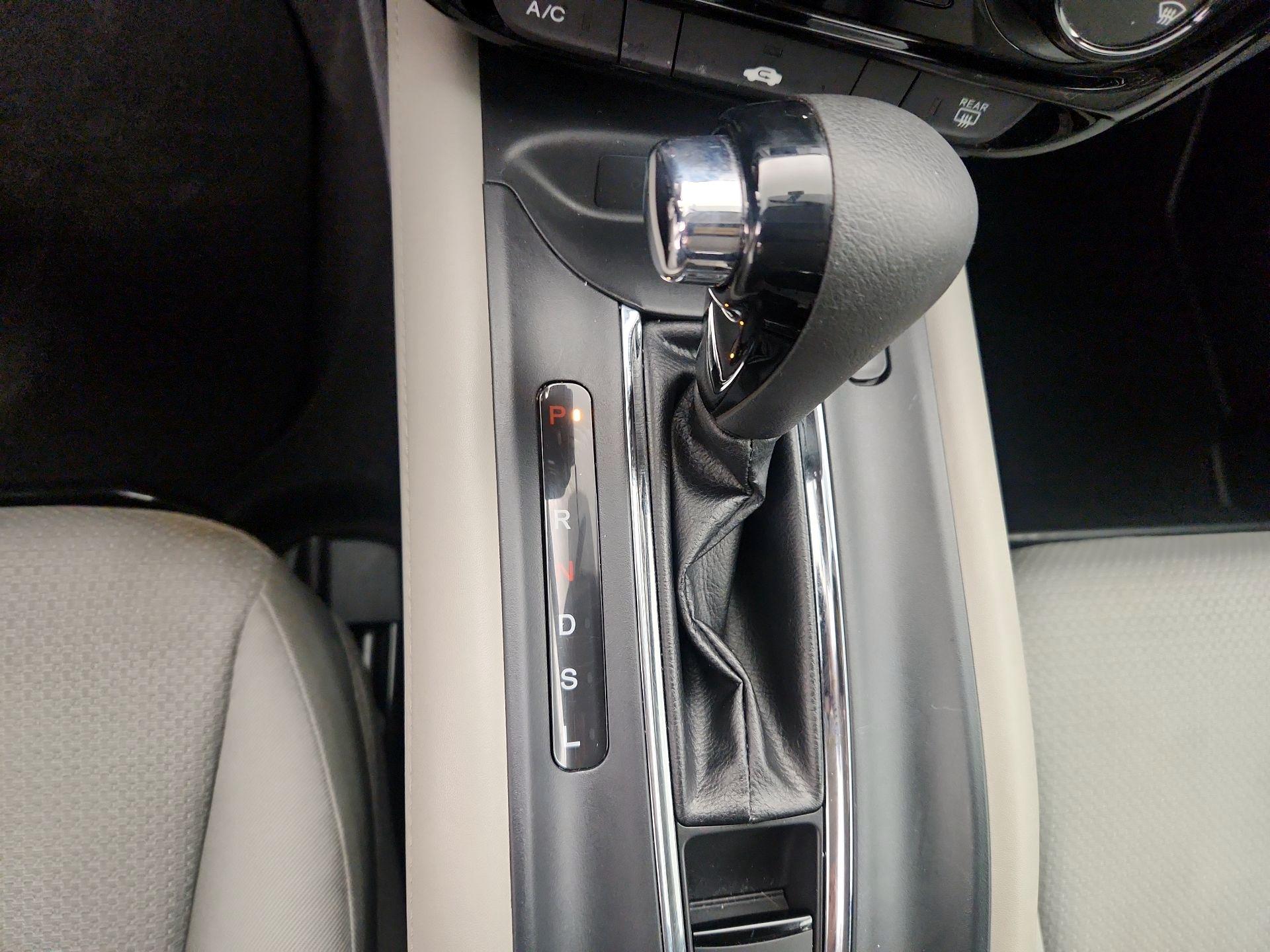 Thumbnail: 2019 Honda HR-V - 17