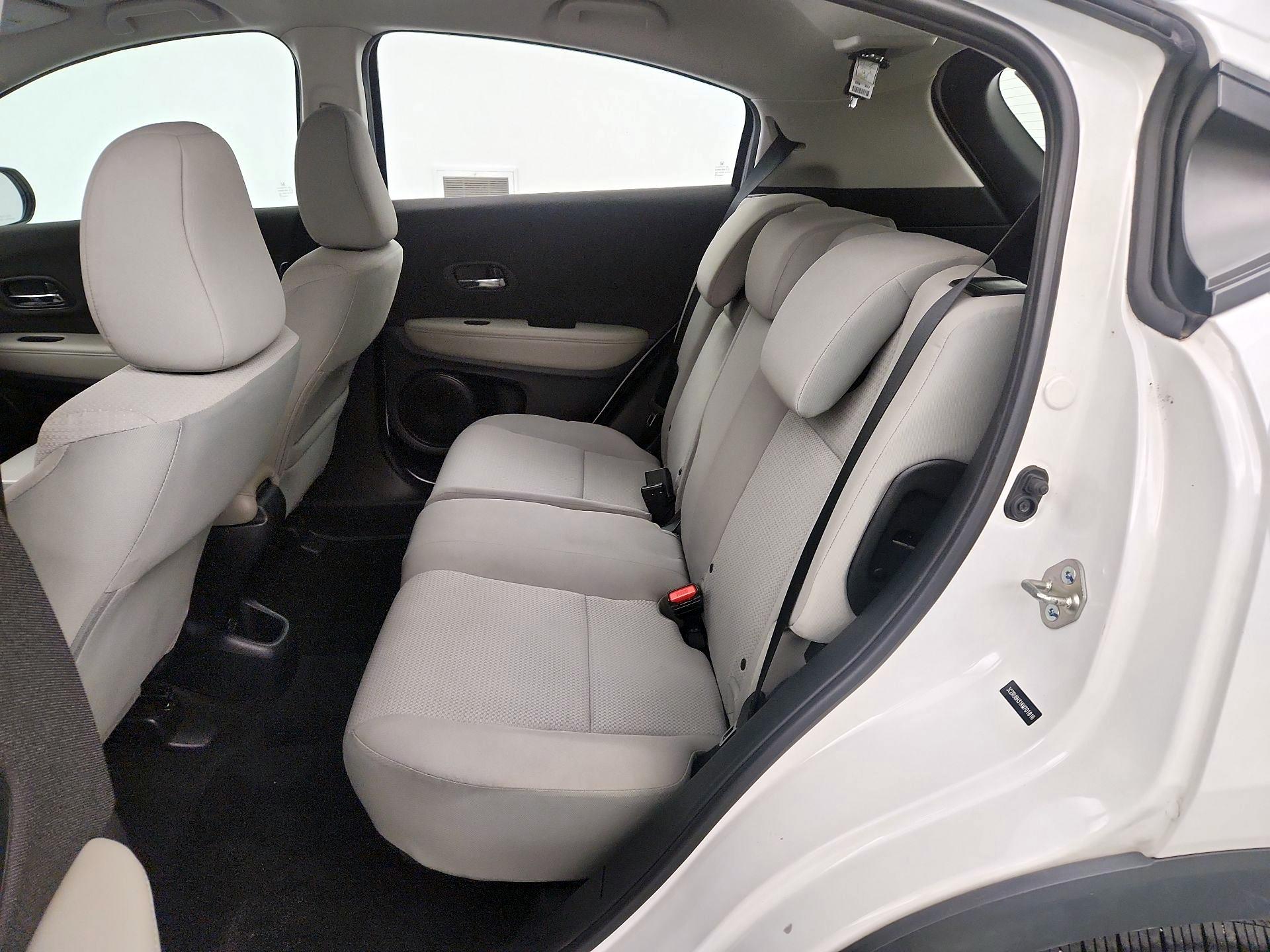 Thumbnail: 2019 Honda HR-V - 19