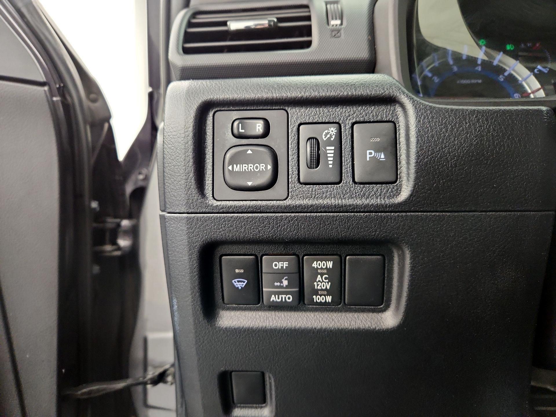 Thumbnail: 2018 Toyota 4Runner - 13