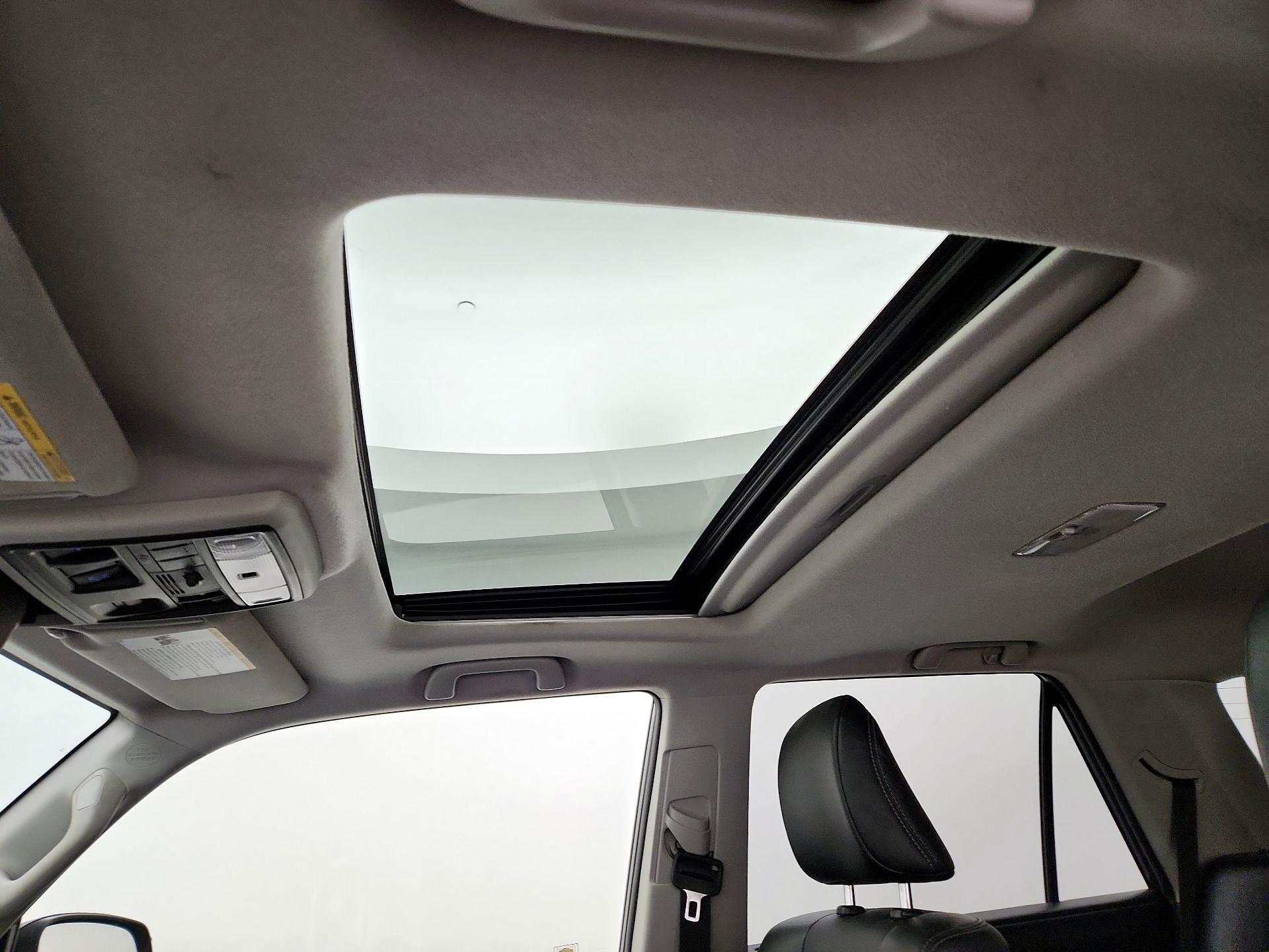 Thumbnail: 2018 Toyota 4Runner - 18