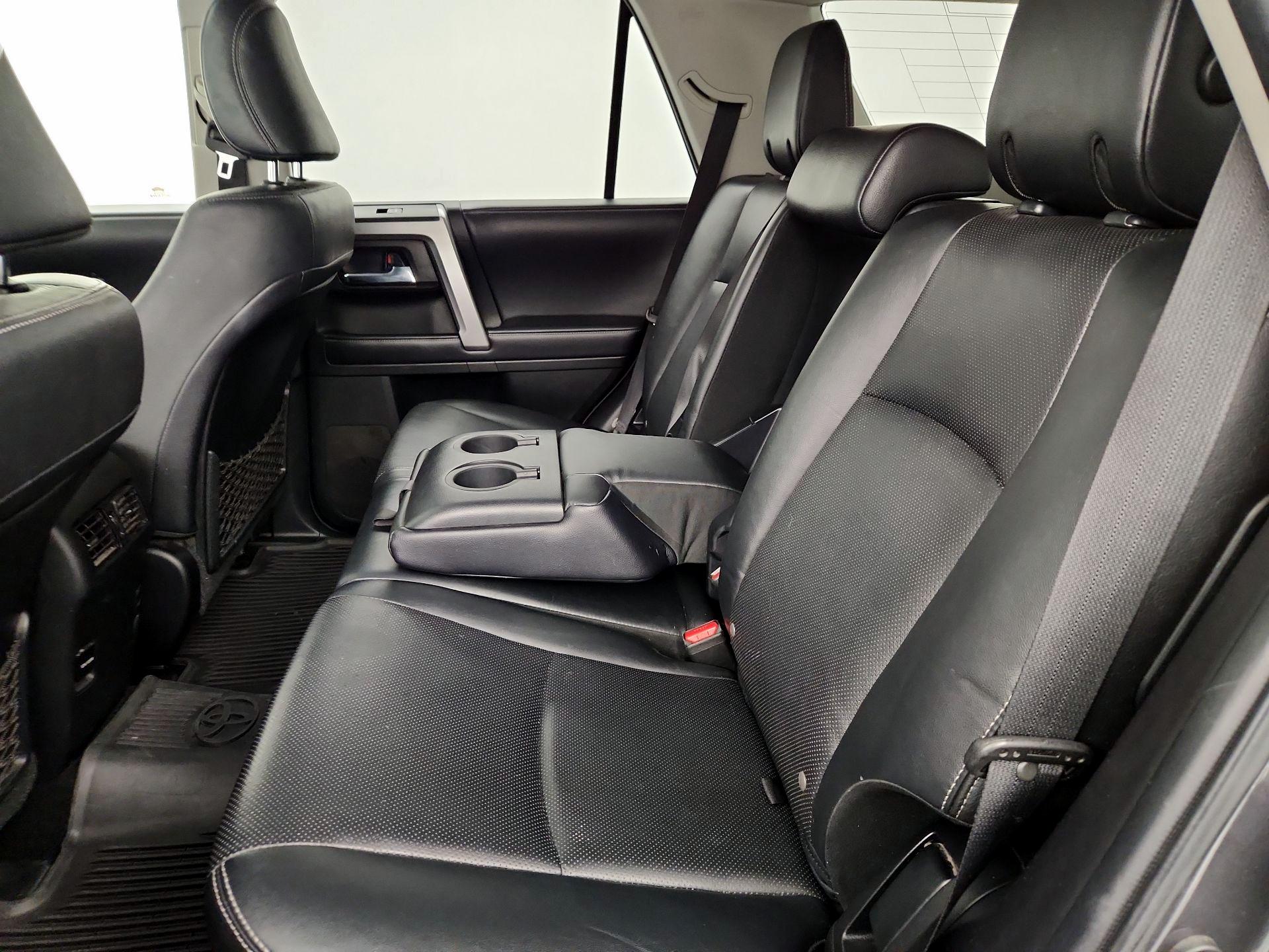 Thumbnail: 2018 Toyota 4Runner - 19