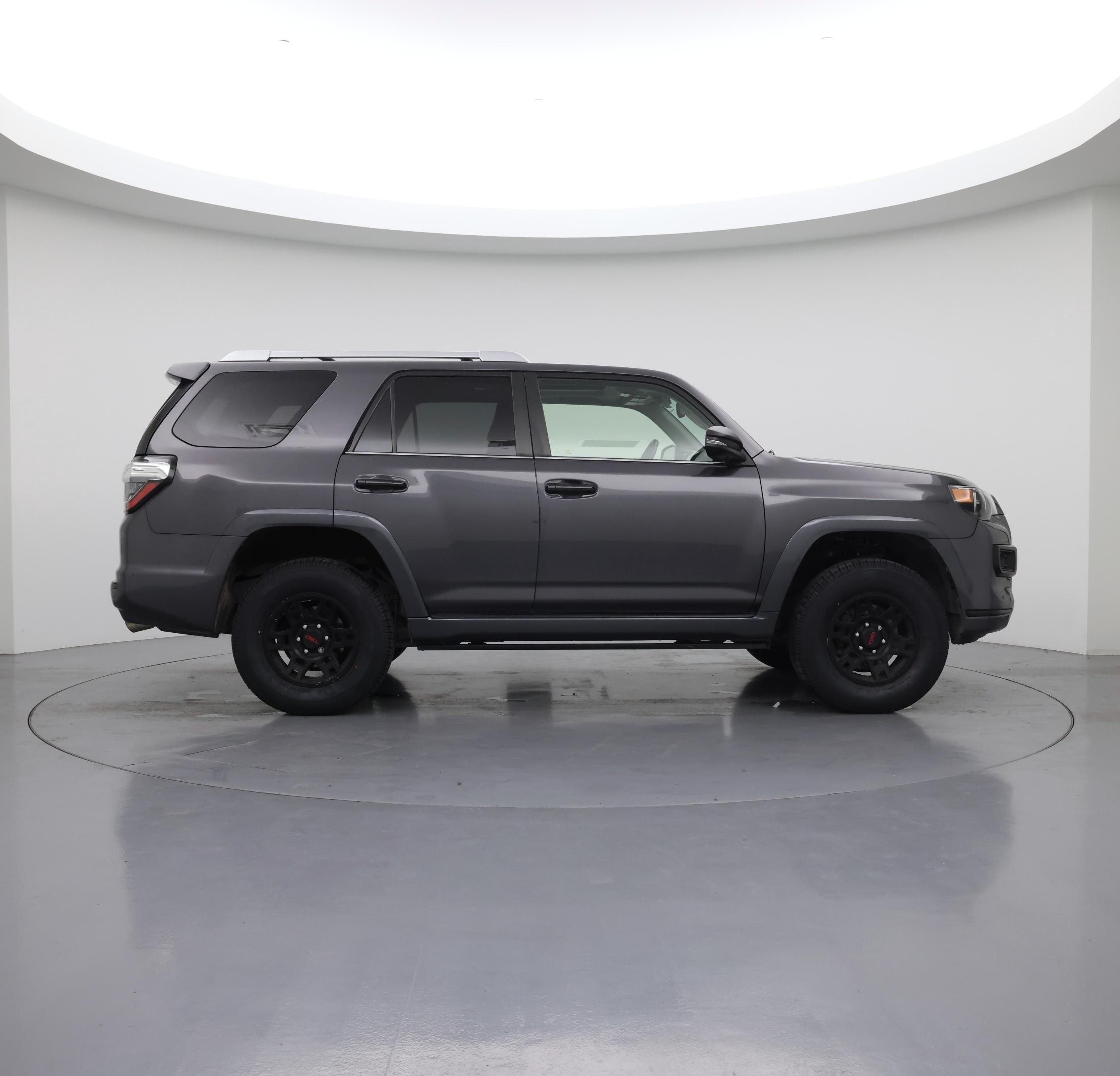 Thumbnail: 2018 Toyota 4Runner - 7